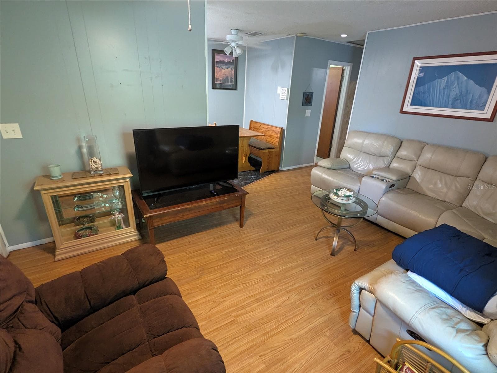 Living room - 3545 3RD AVE N, ST PETERSBURG