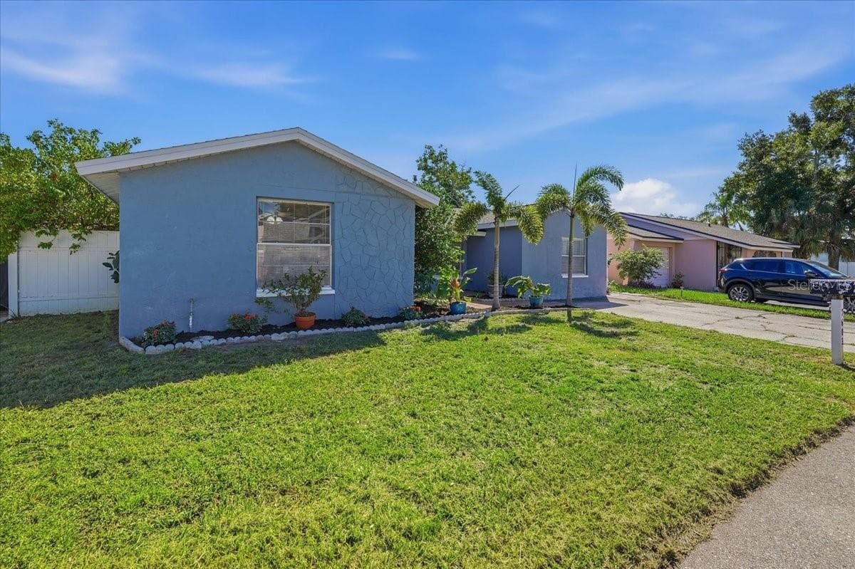 Single Family Residence at 7603 WOODLAND OAKS CT, TAMPA, photo 49 of 58