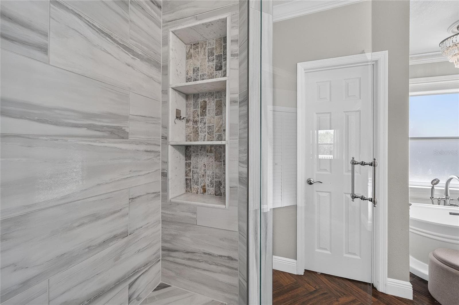 BUILT IN NOOK IN MASTER BATH SHOWER - 1750 LEYBOURNE LOOP, WESLEY CHAPEL