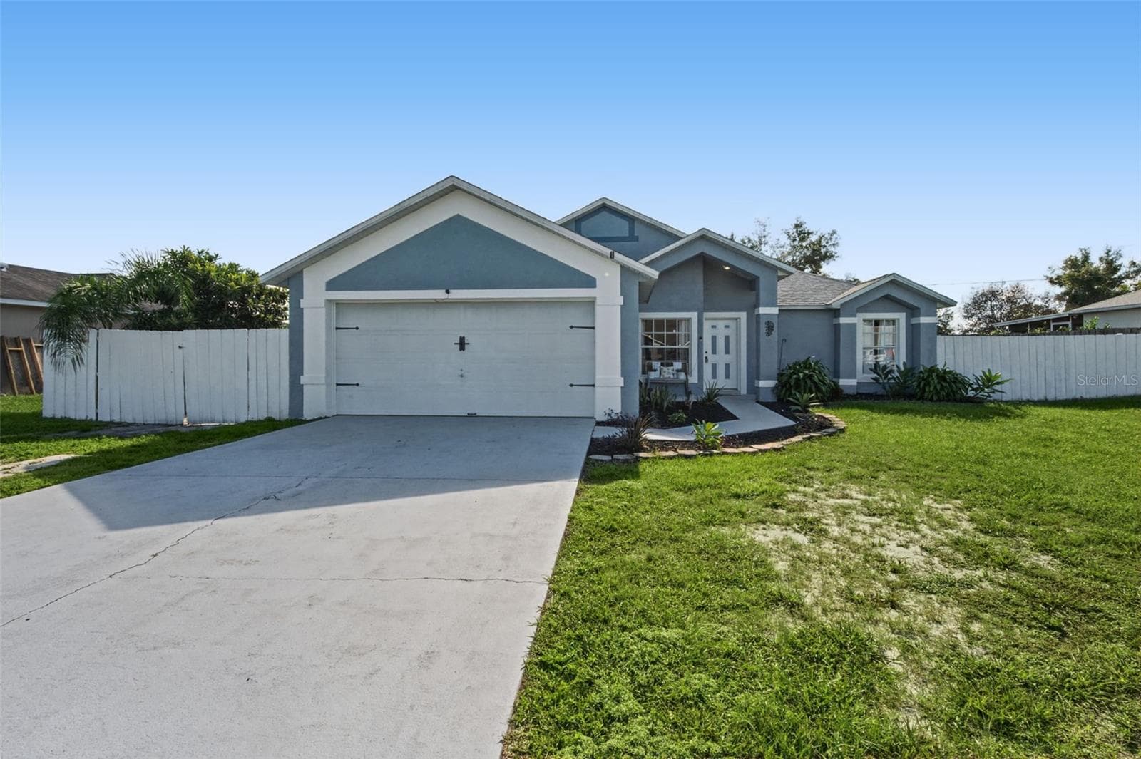 677 SAGAMORE DR