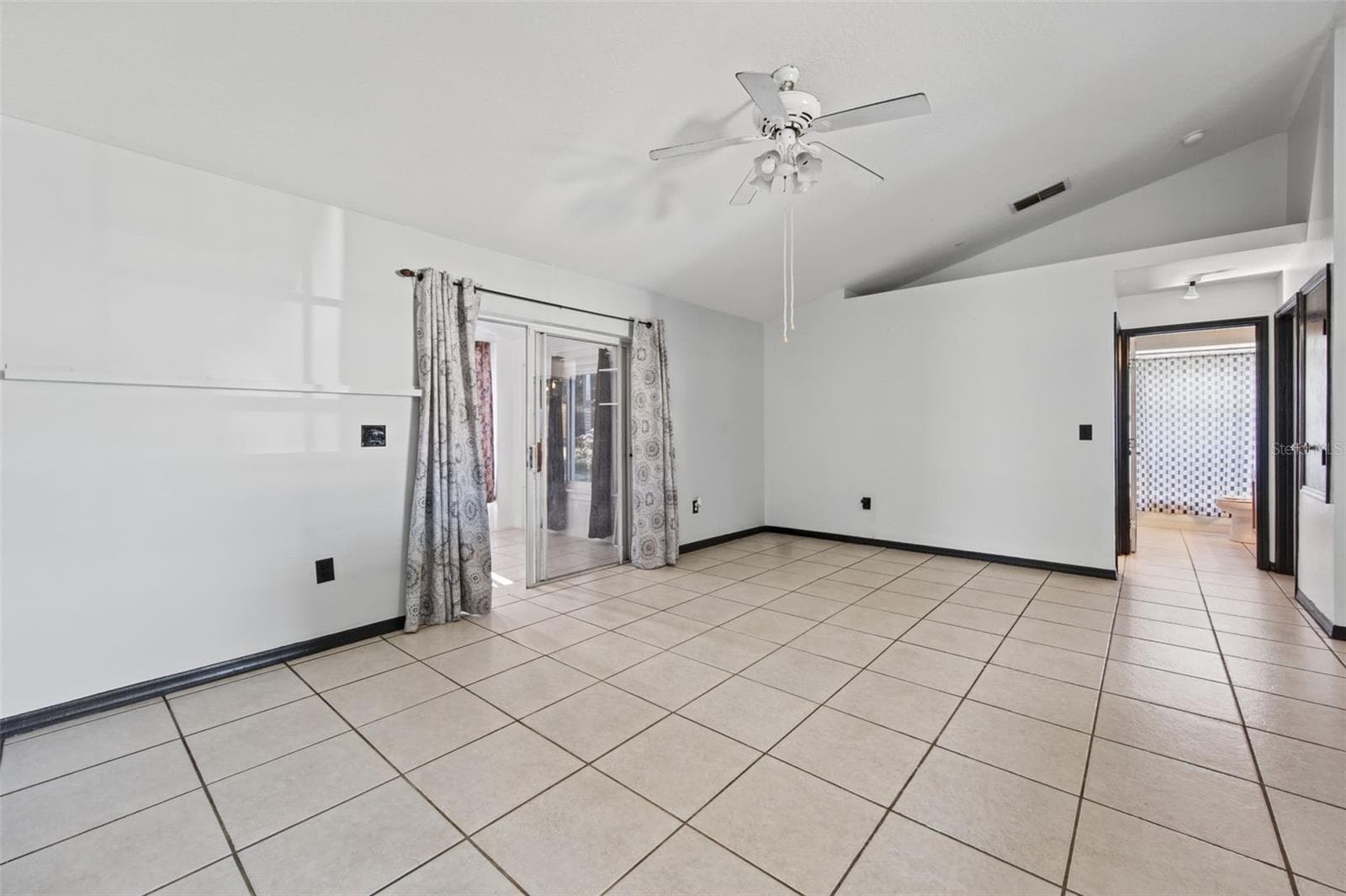 Single Family Residence at 677 SAGAMORE DR, DELTONA, photo 3 of 39