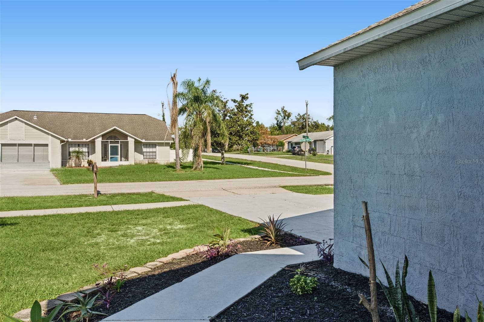 Single Family Residence at 677 SAGAMORE DR, DELTONA, photo 36 of 39