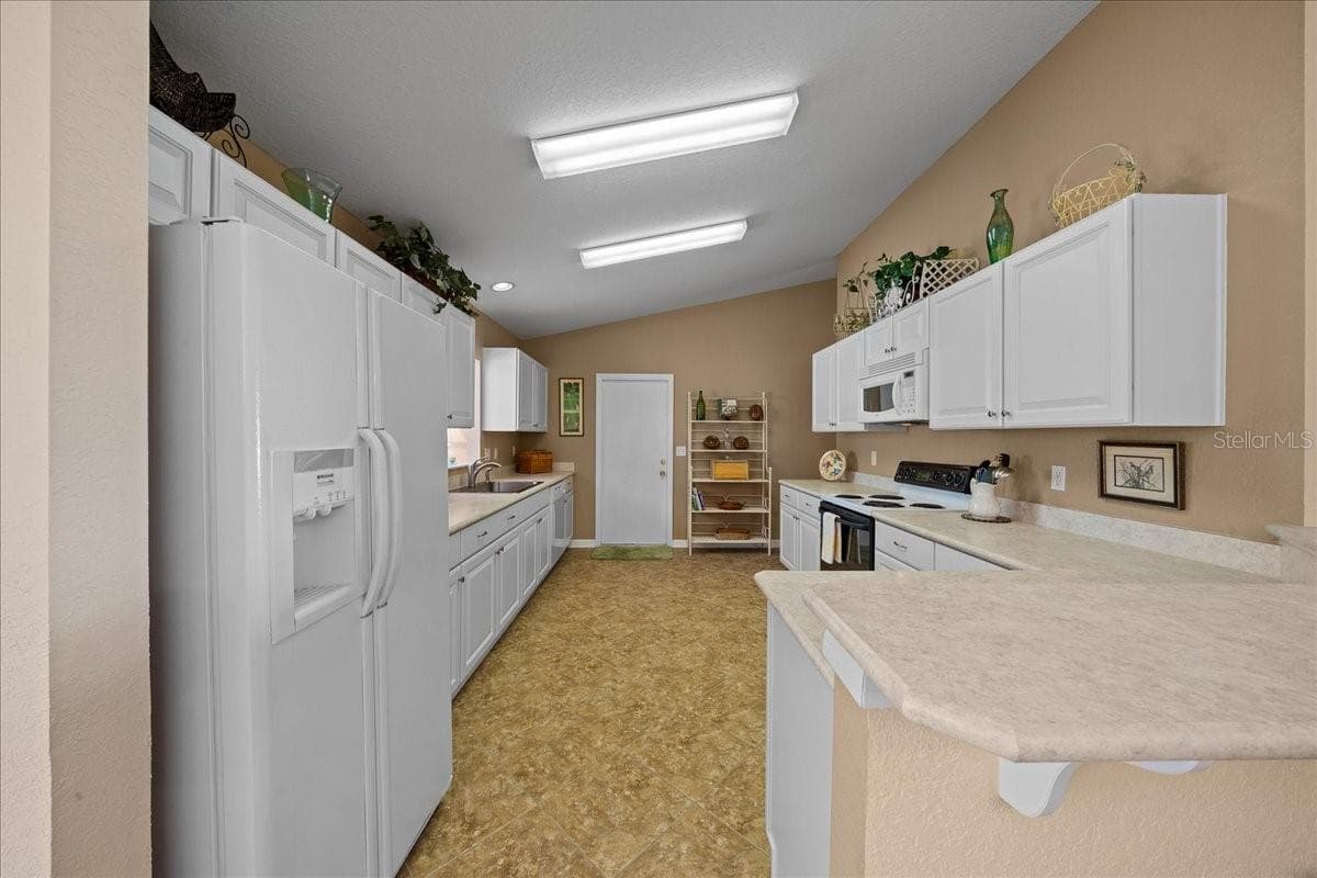 Single Family Residence at 13885 SW 112TH CIR, DUNNELLON, photo 11 of 78