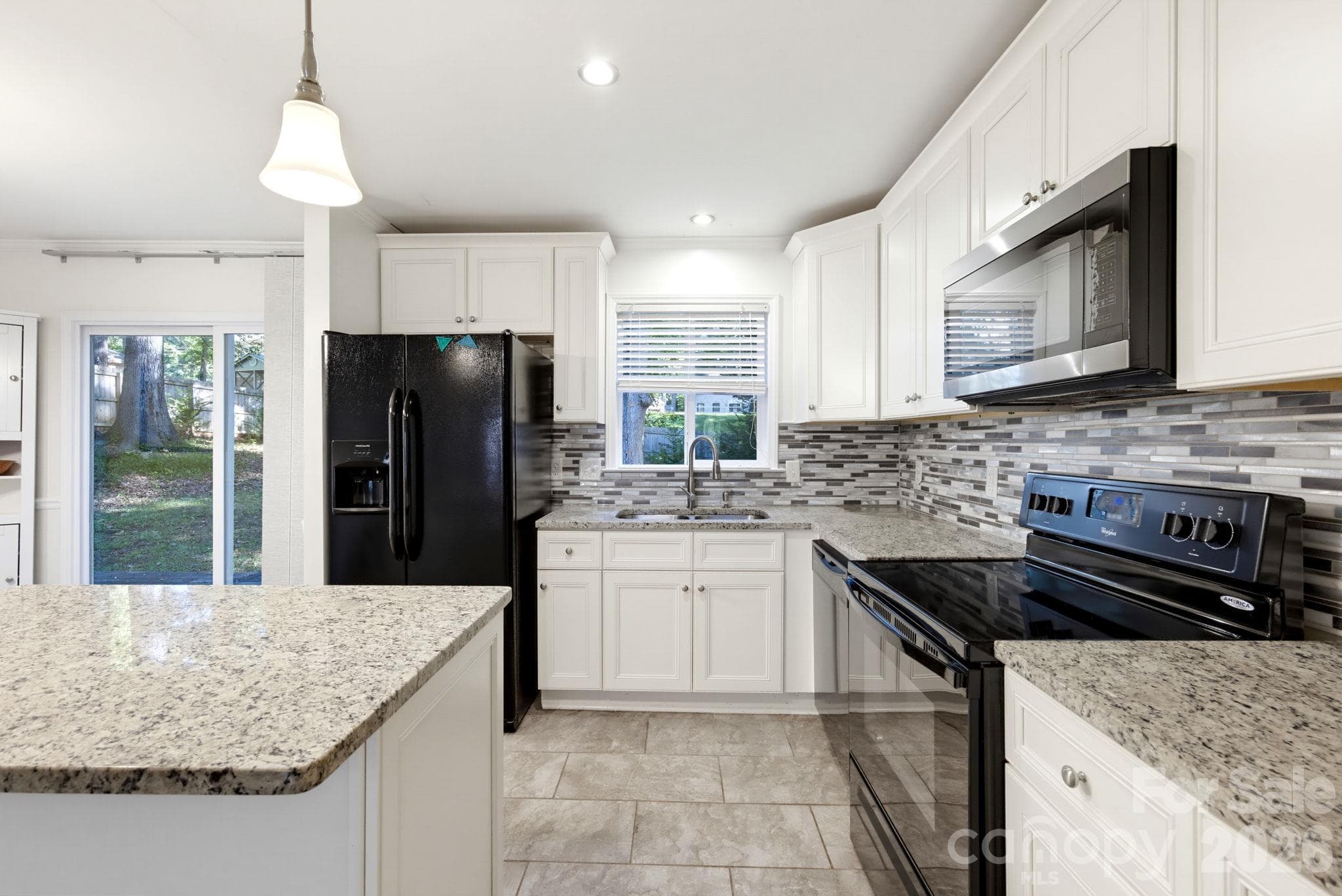 Single Family Residence at 6901 Rollingridge Drive, Charlotte, photo 10 of 36