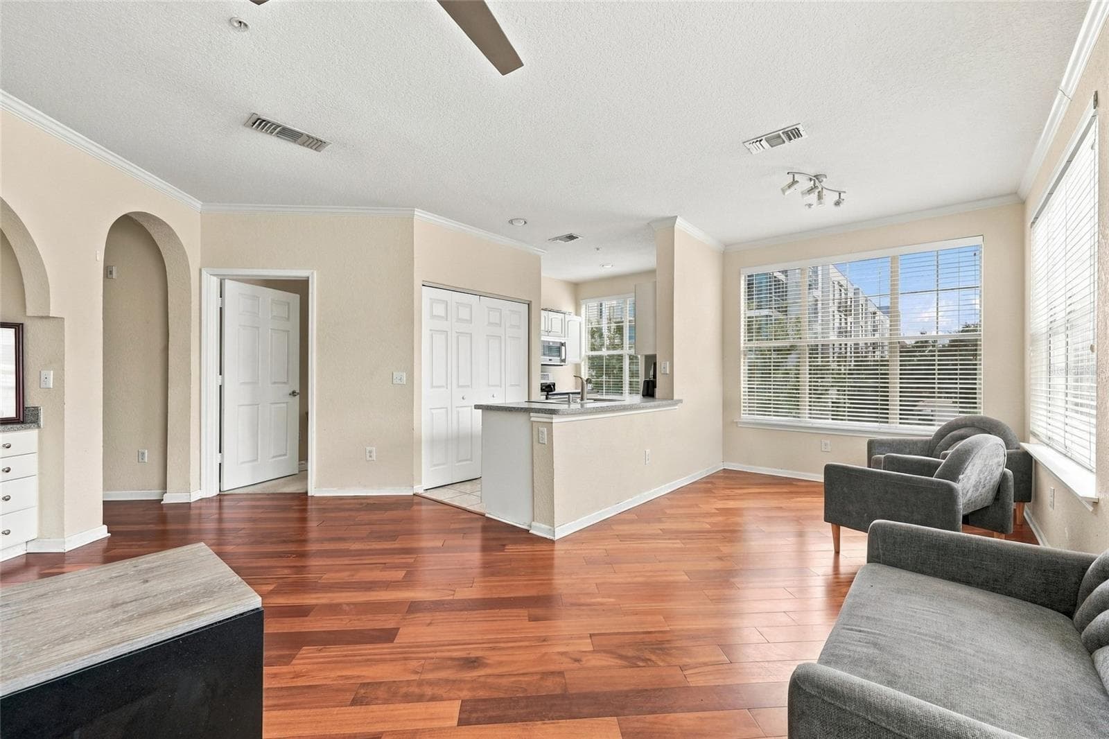 Condominium at 860 N ORANGE AVE #355, ORLANDO, photo 10 of 43