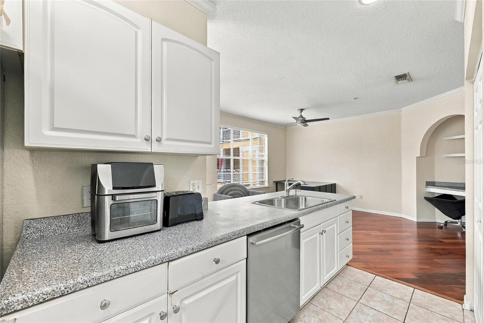 Condominium at 860 N ORANGE AVE #355, ORLANDO, photo 15 of 43