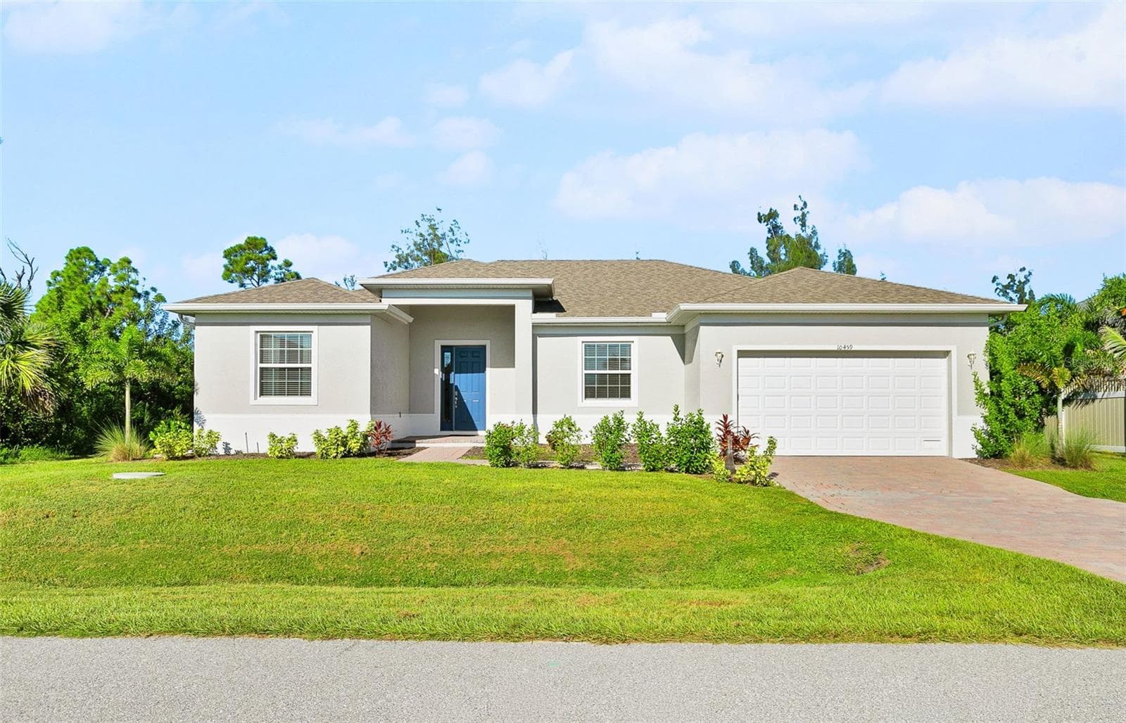10459 LIVE OAK RD