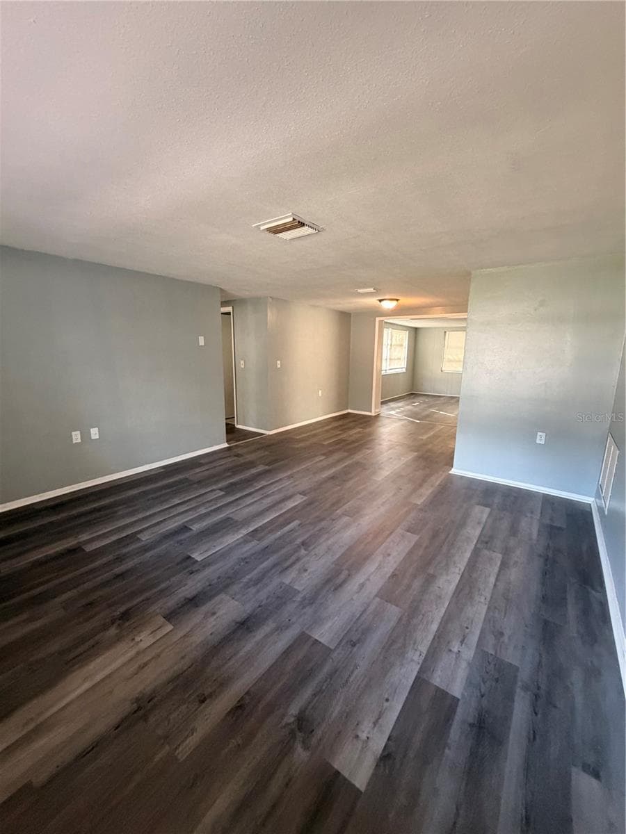 Single Family Residence at 5604 CHEYENNE DR, HOLIDAY, photo 2 of 18
