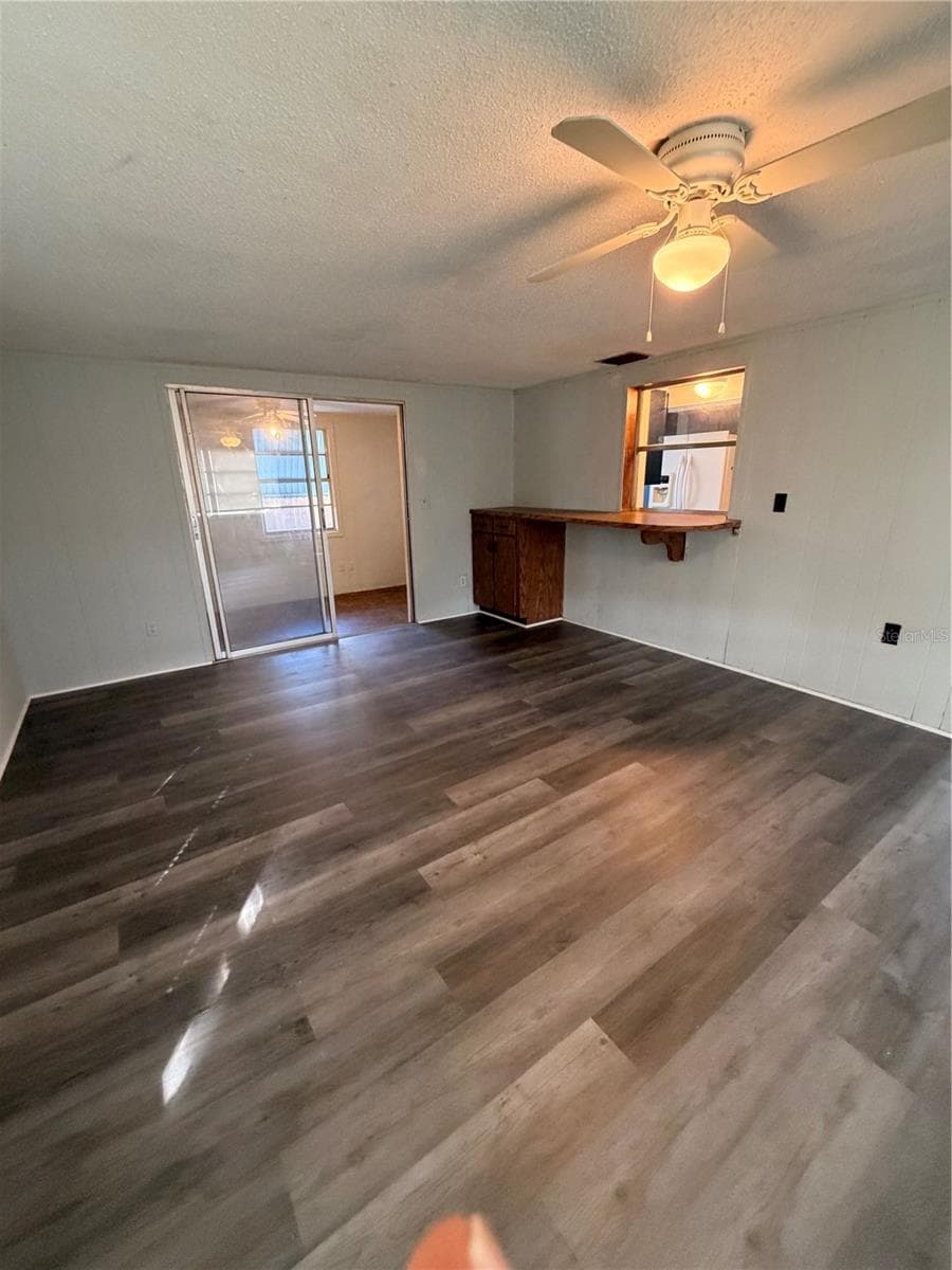 Single Family Residence at 5604 CHEYENNE DR, HOLIDAY, photo 8 of 18
