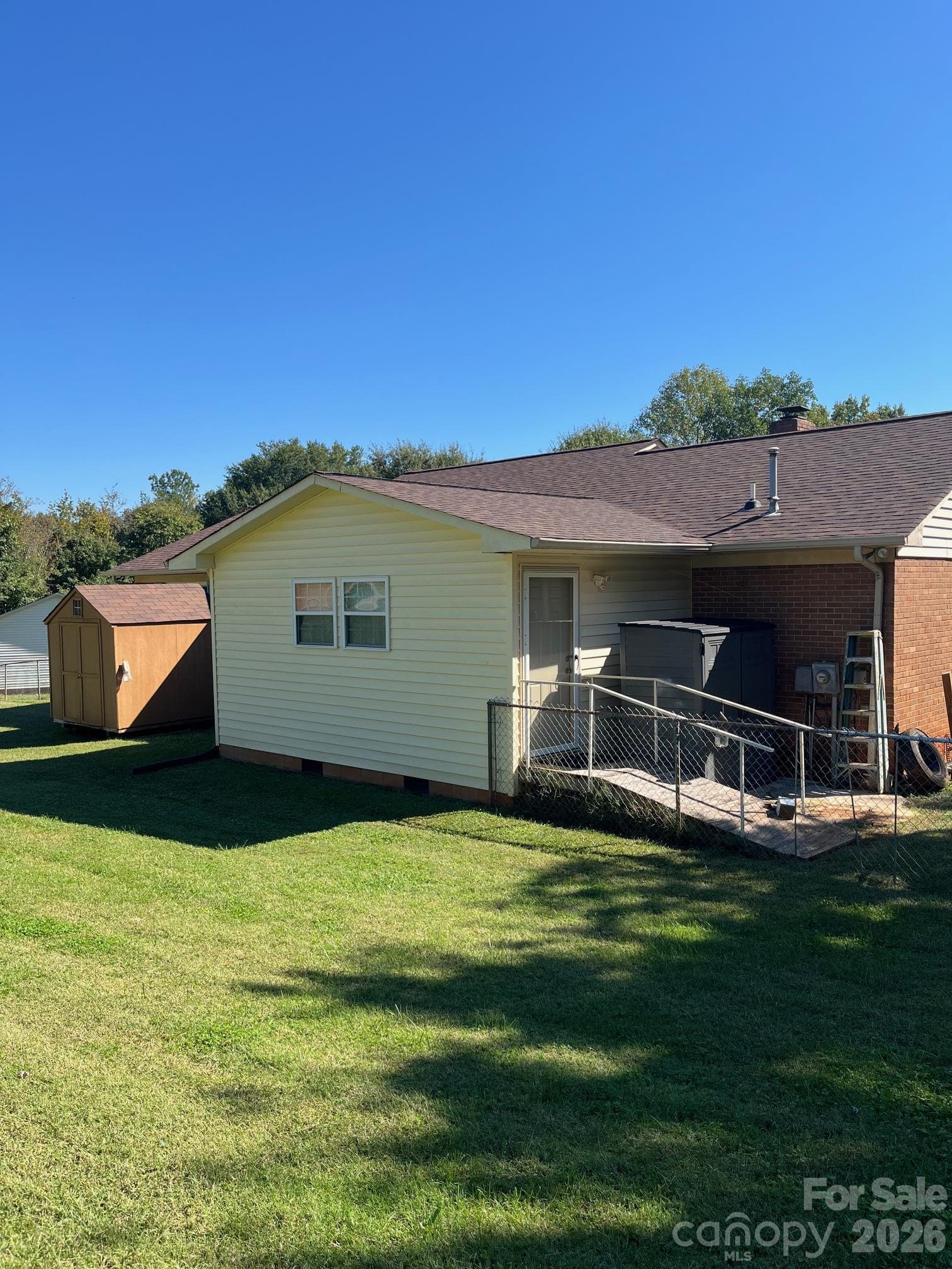 Single Family Residence at 109 Crestbrook Circle, Shelby, photo 2 of 14
