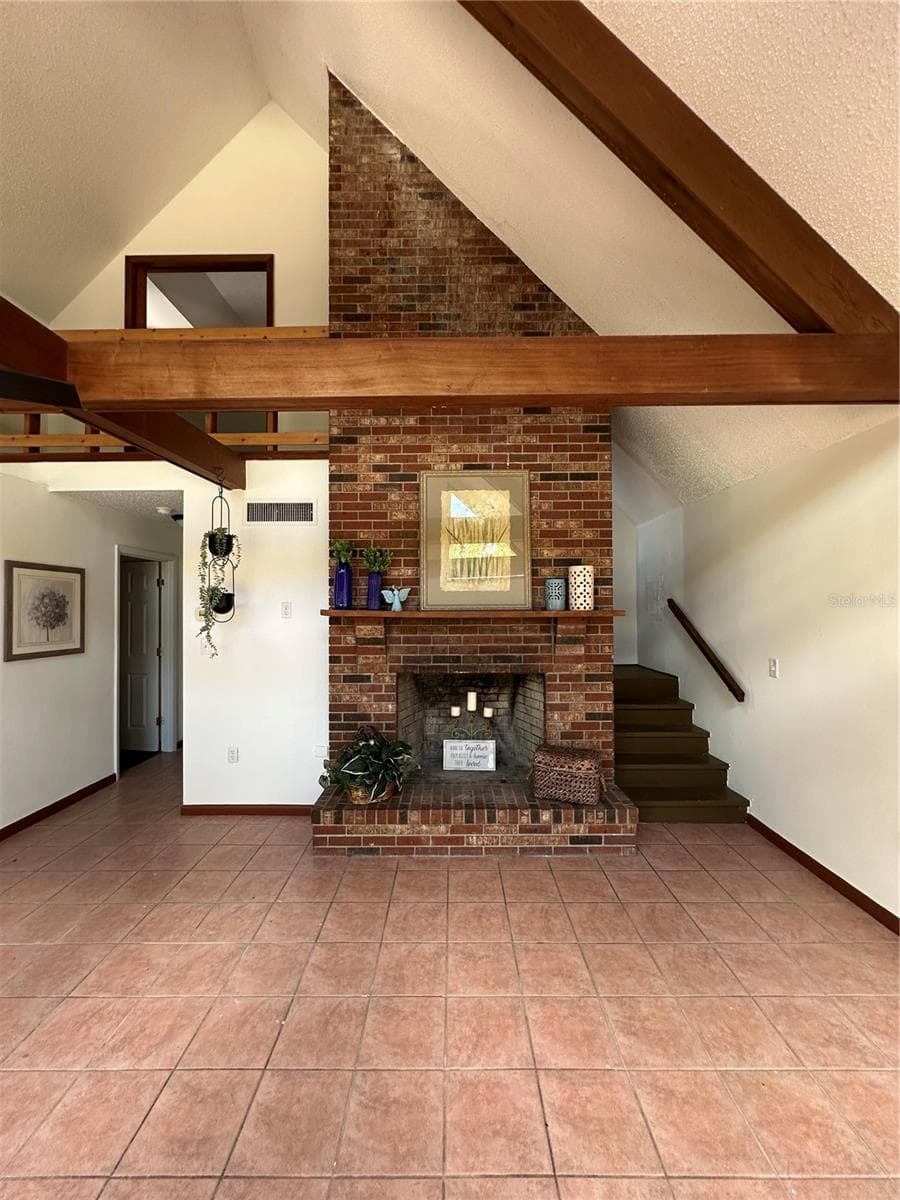 Single Family Residence at 40043 W 8TH AVE, UMATILLA, photo 11 of 23