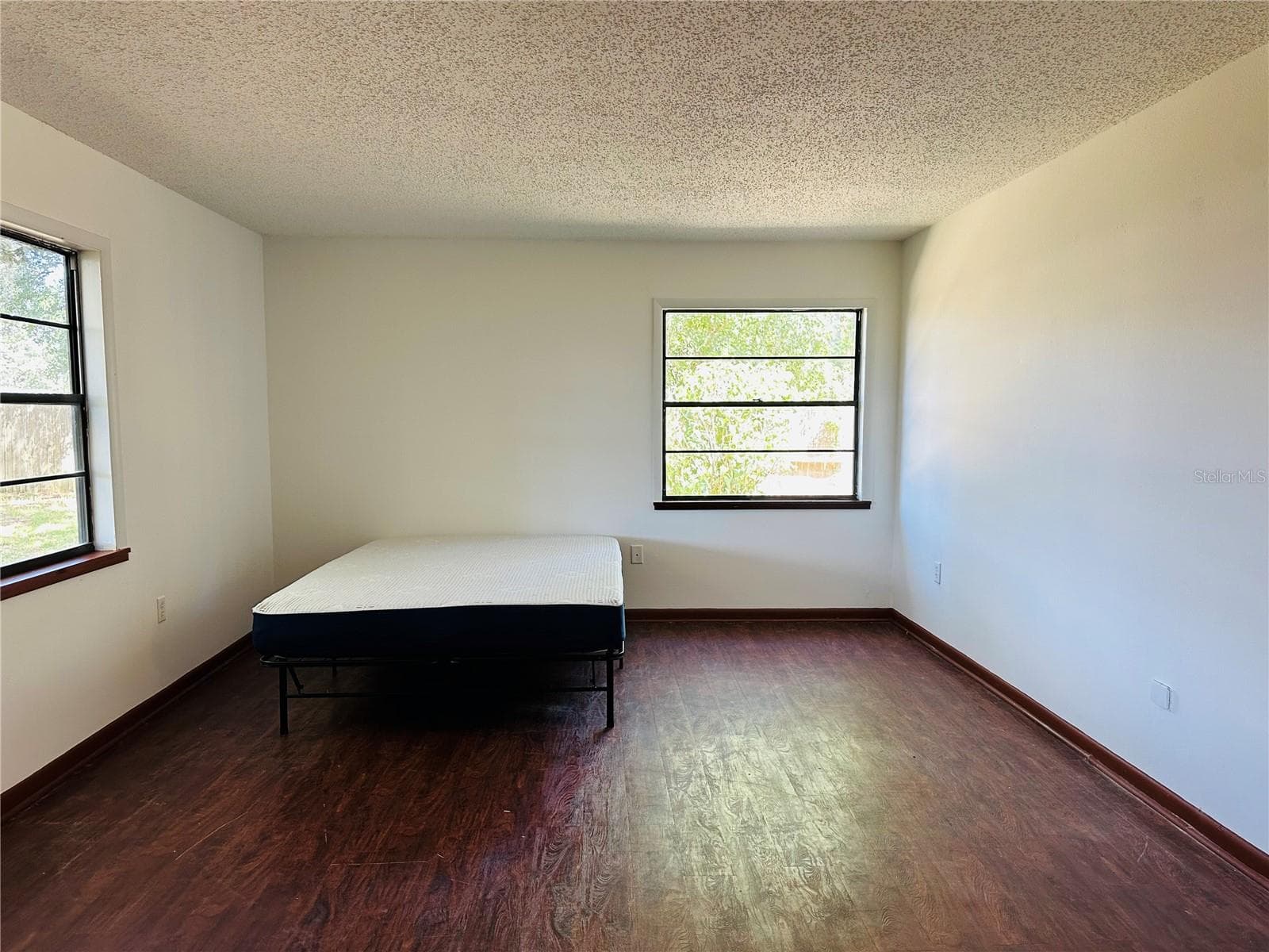 Single Family Residence at 40043 W 8TH AVE, UMATILLA, photo 12 of 23