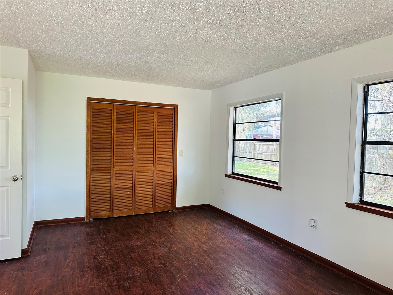 Single Family Residence at 40043 W 8TH AVE, UMATILLA, photo 13 of 23