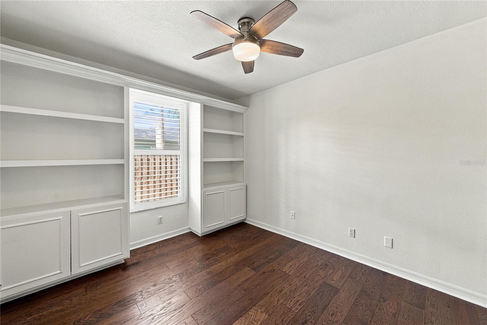 Single Family Residence at 11925 KEATING DR, TAMPA, photo 46 of 97