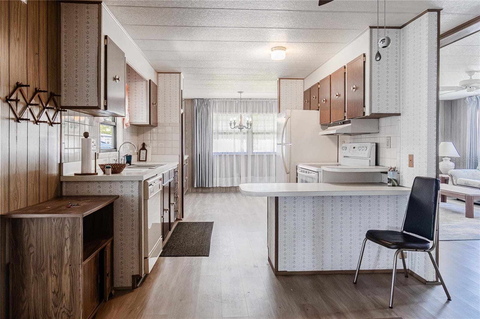 Mobile Home at 432 LAZY LAKE DR W, LAKELAND, photo 10 of 32