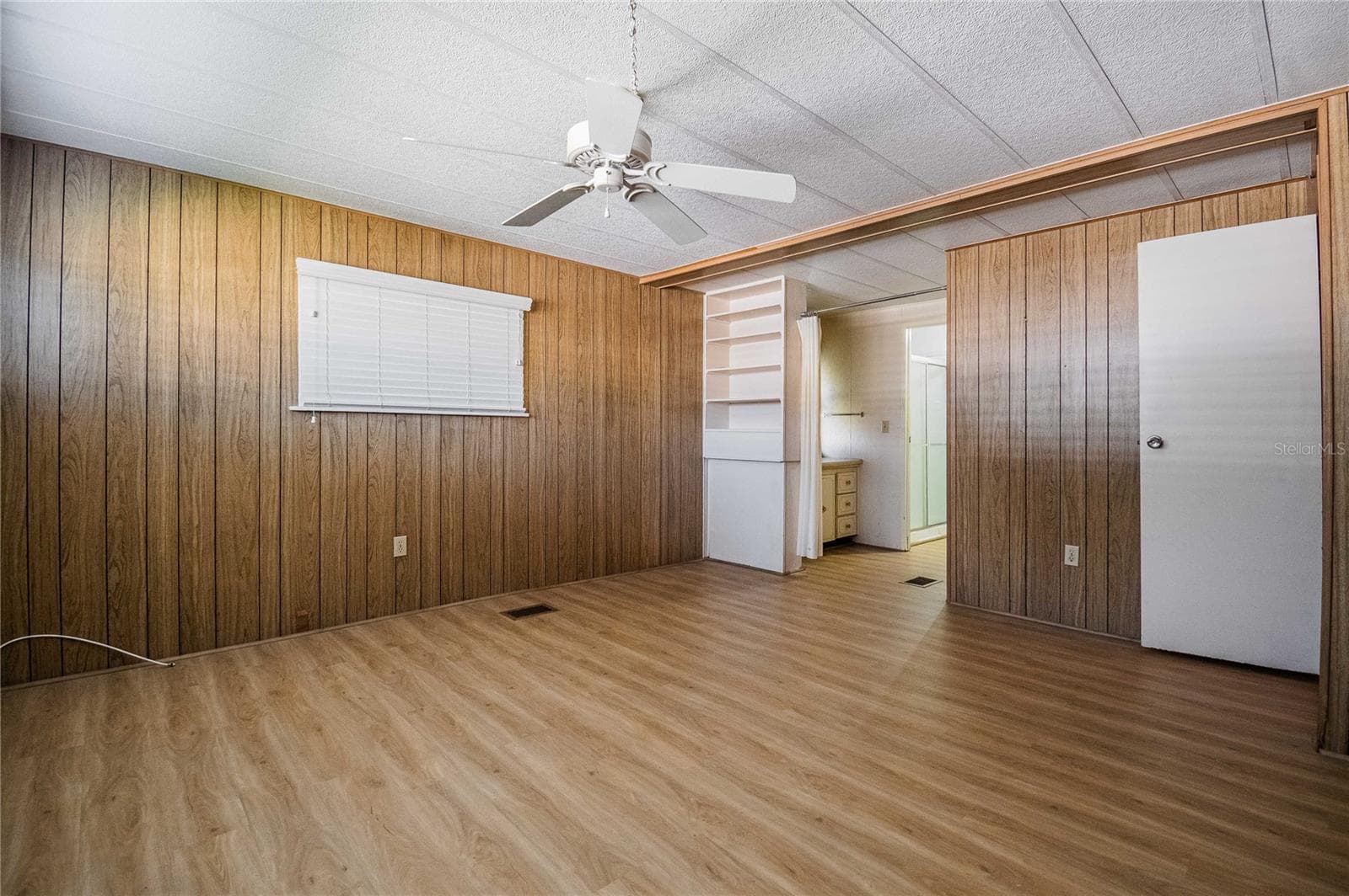 Mobile Home at 432 LAZY LAKE DR W, LAKELAND, photo 11 of 32