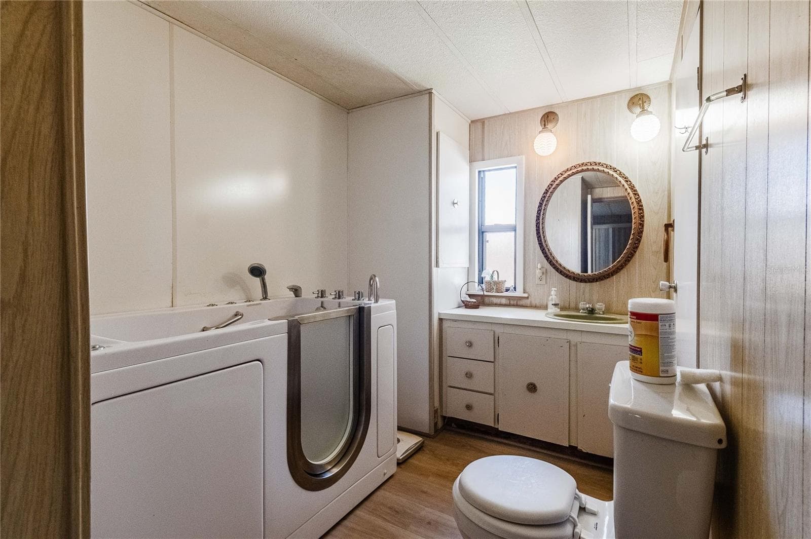 Mobile Home at 432 LAZY LAKE DR W, LAKELAND, photo 18 of 32