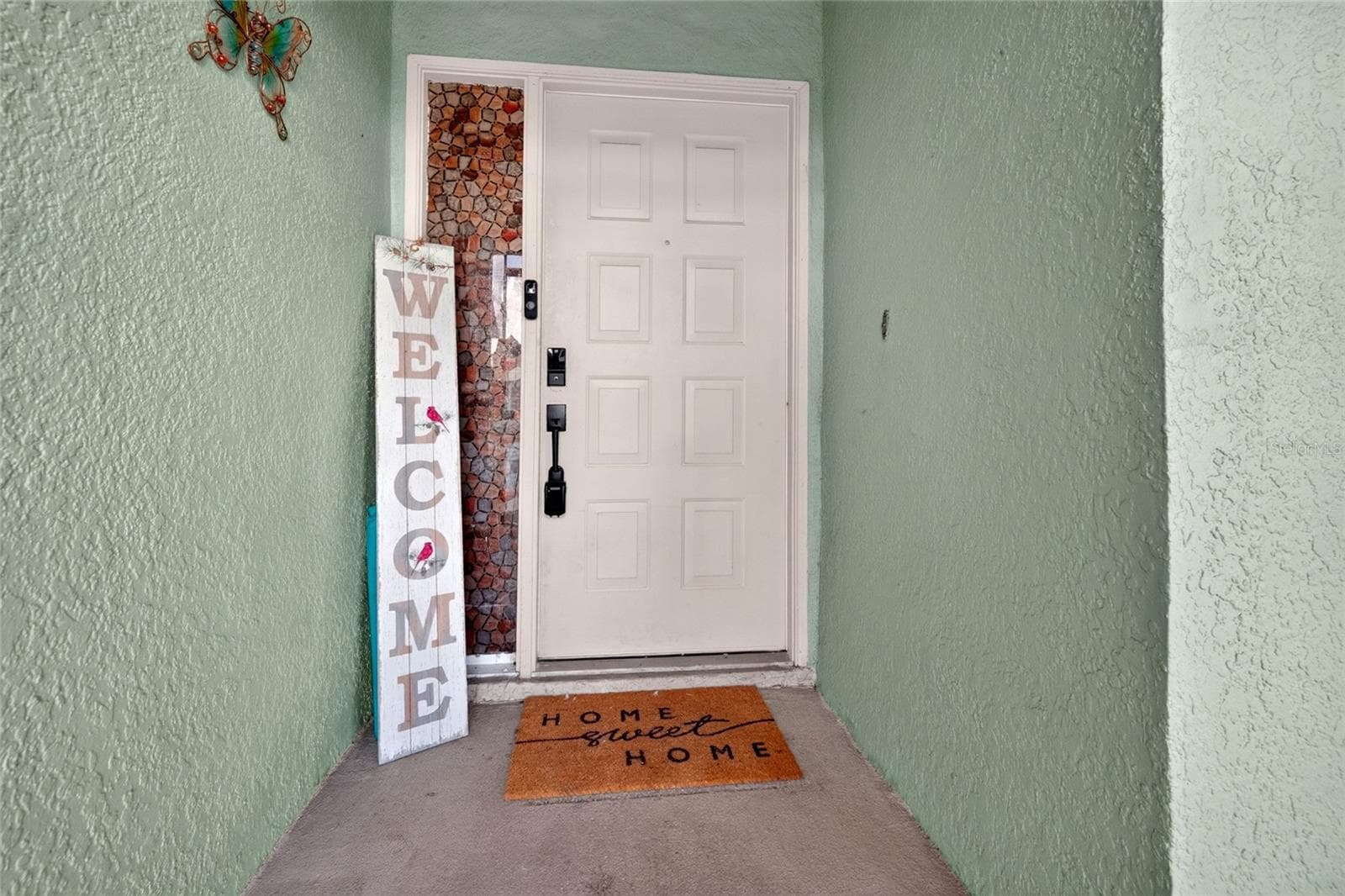 Single Family Residence at 114 SUNWOOD CT, KISSIMMEE, photo 2 of 16