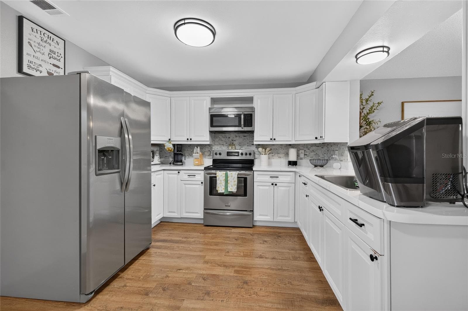 Single Family Residence at 114 SUNWOOD CT, KISSIMMEE, photo 3 of 16