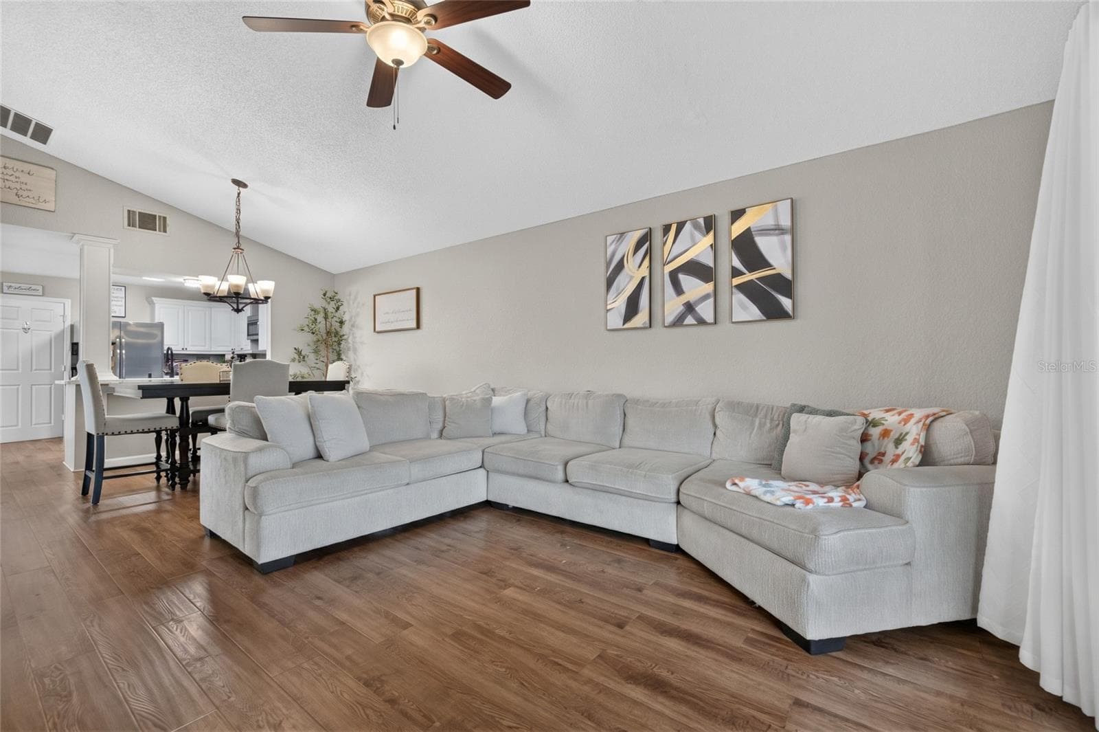 Single Family Residence at 114 SUNWOOD CT, KISSIMMEE, photo 6 of 16