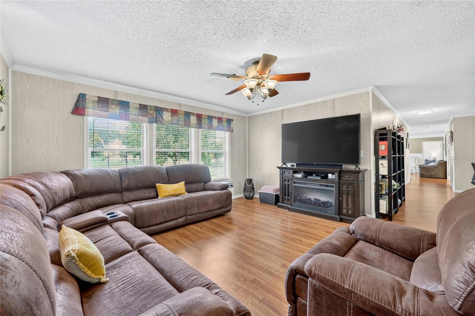 Family room - 12647 SE 102ND AVE, BELLEVIEW