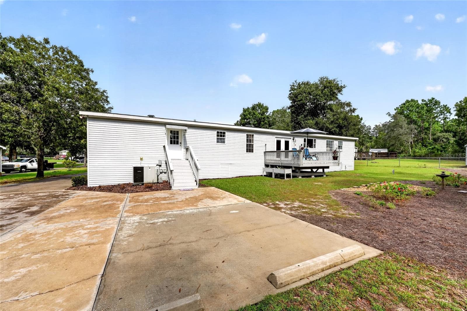 Rear entryway from parking - 12647 SE 102ND AVE, BELLEVIEW