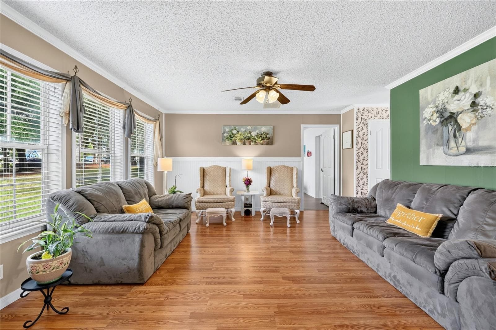 Living room - 12647 SE 102ND AVE, BELLEVIEW