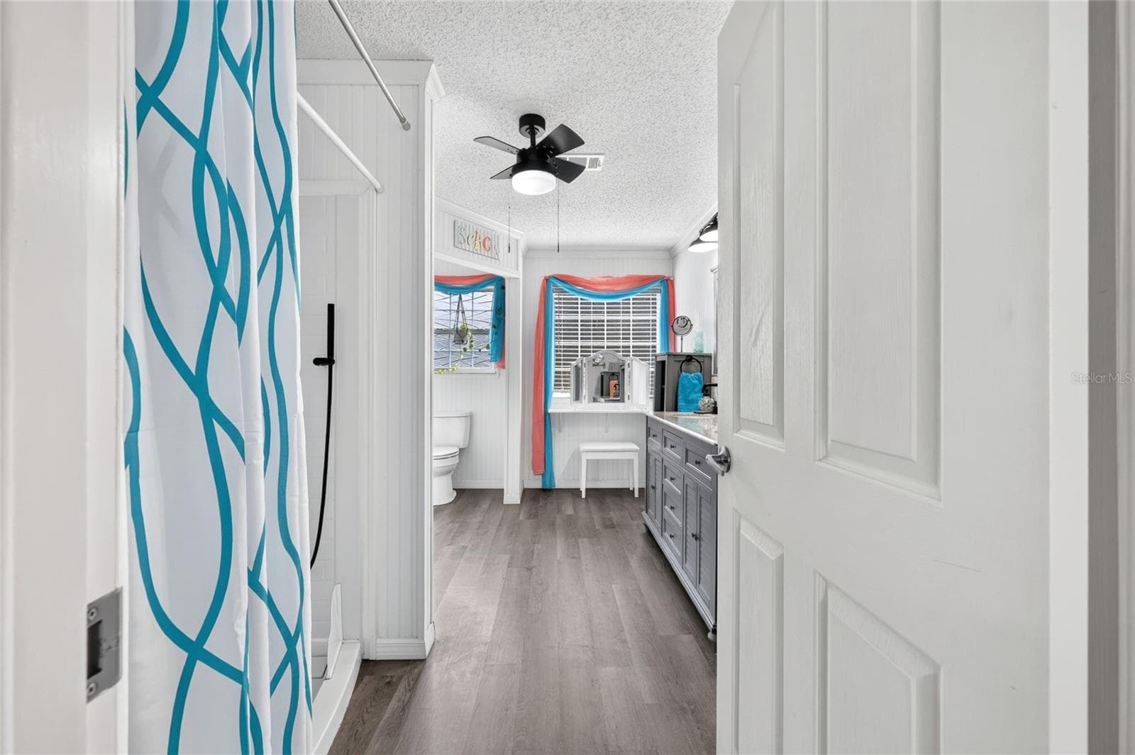 Primary en suite bathroom - 12647 SE 102ND AVE, BELLEVIEW