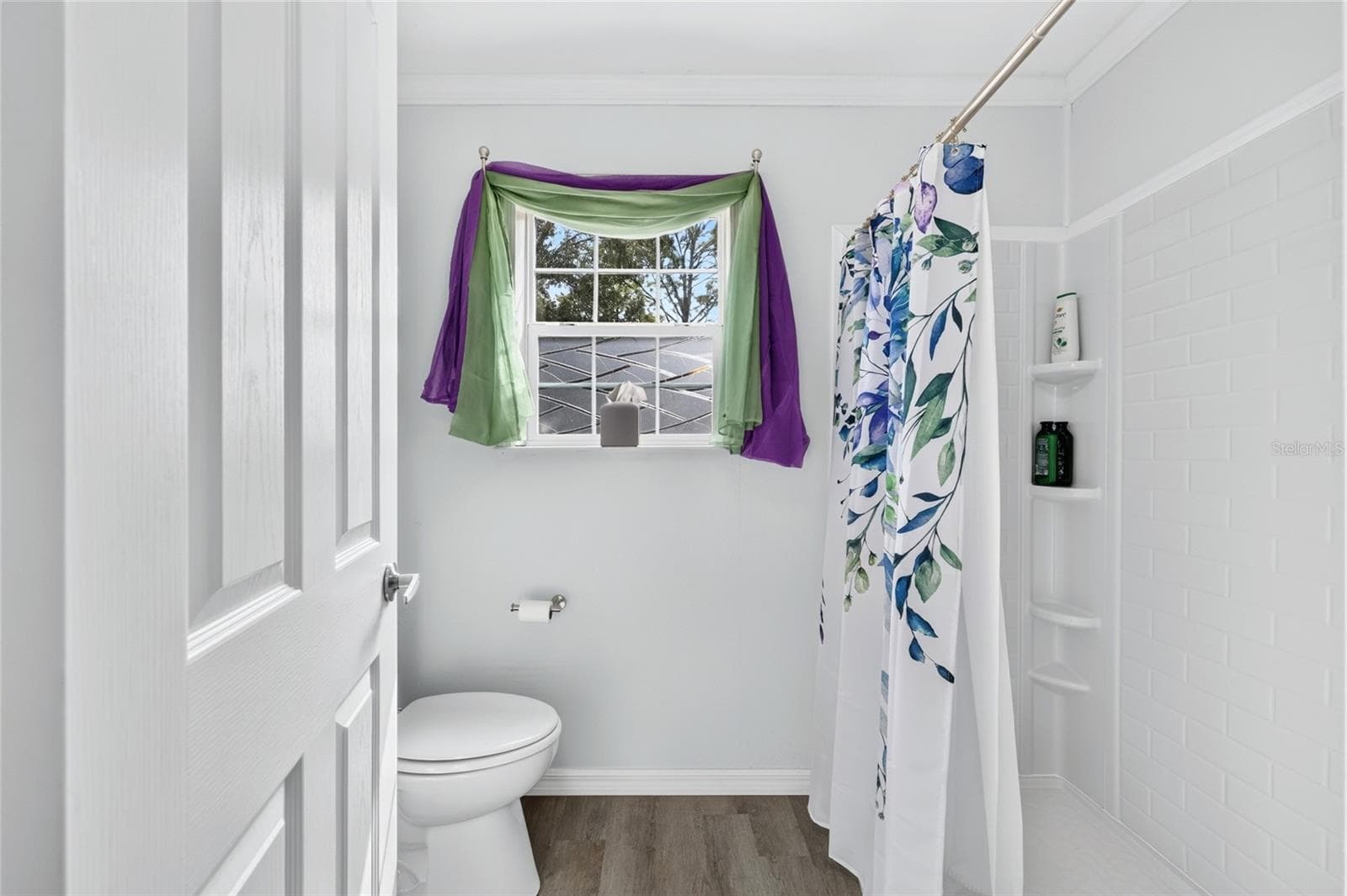 Guest bathroom #2 - 12647 SE 102ND AVE, BELLEVIEW