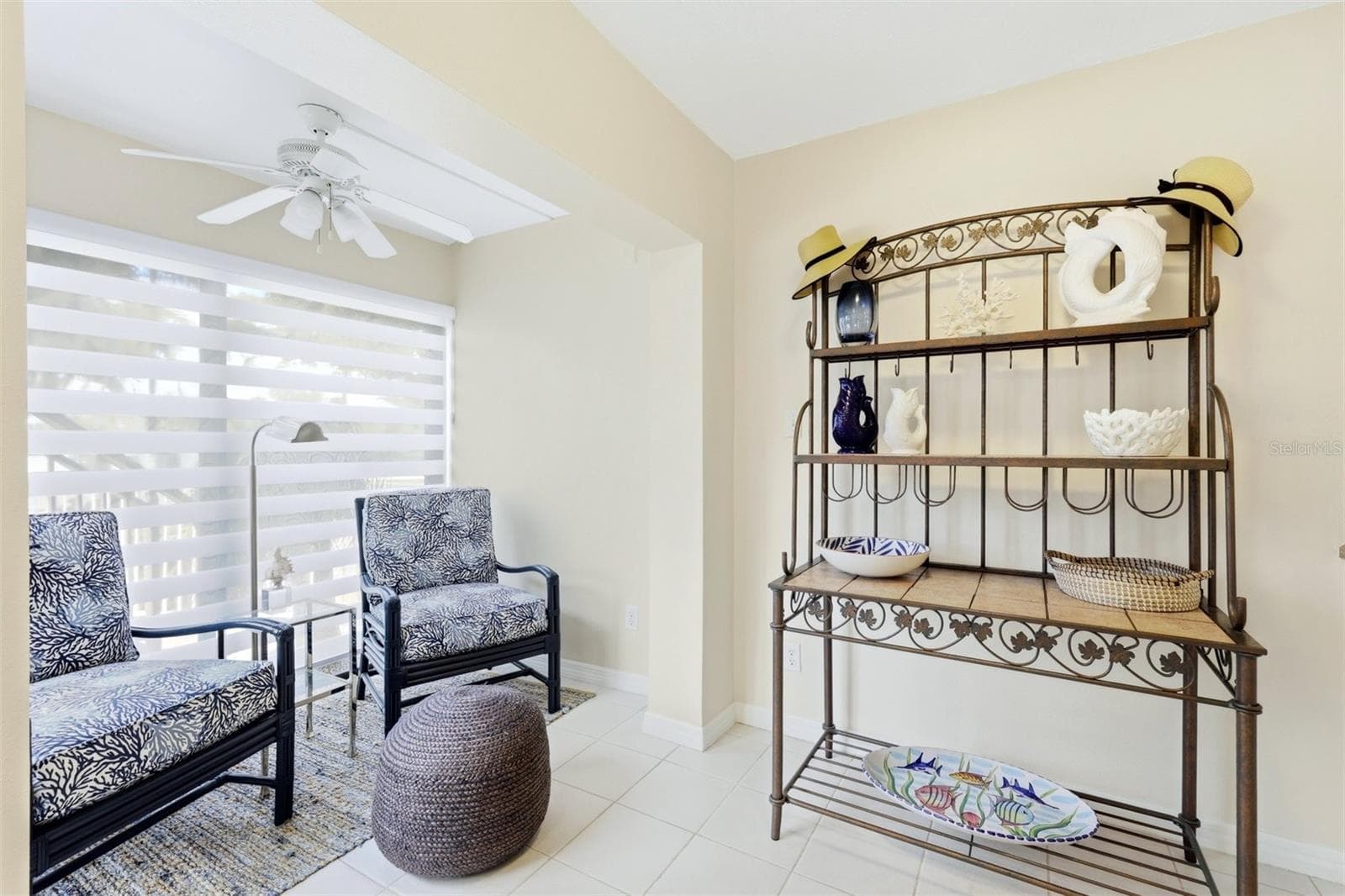 Sitting area near ktichen - 5655 GULF OF MEXICO DR #A107, LONGBOAT KEY