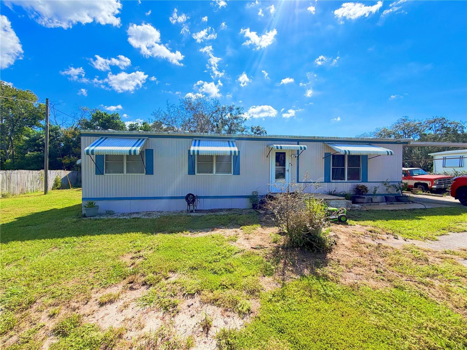Mobile Home at 9634 ED ST, HUDSON, photo 2 of 17