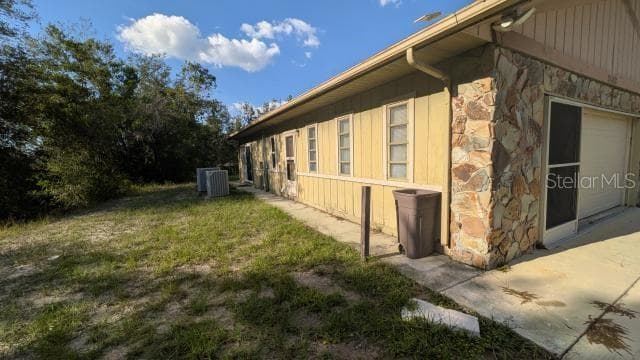 Single Family Residence at 8568 HEATHER BLVD, WEEKI WACHEE, photo 5 of 26