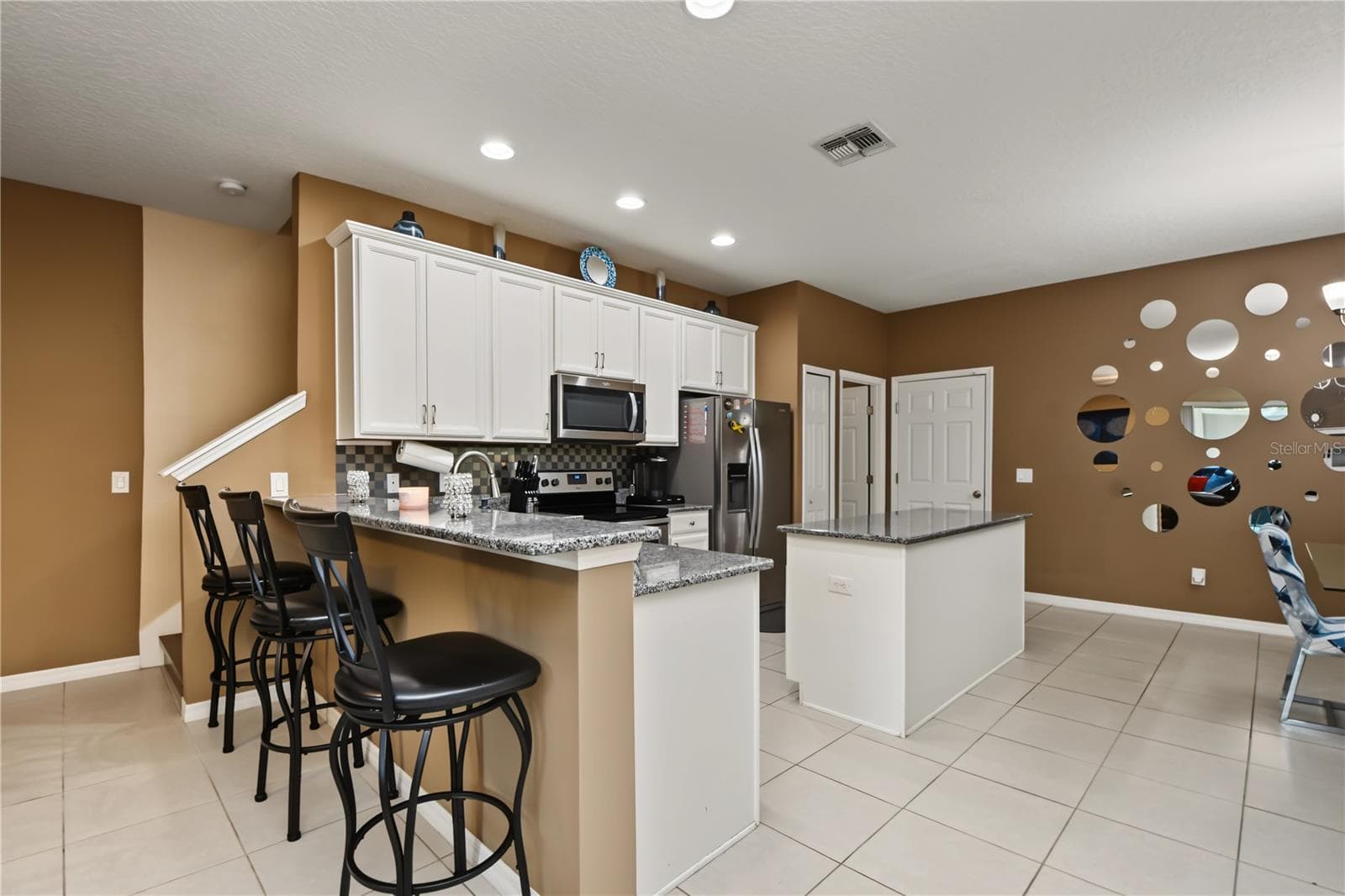Single Family Residence at 1114 CAPITOL STREET, APOPKA, photo 6 of 29