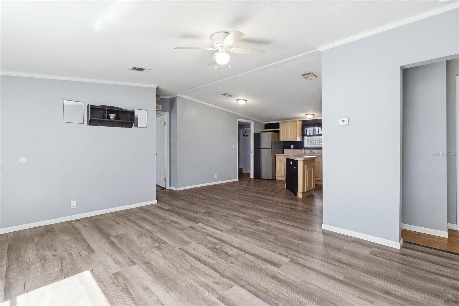 Manufactured Home at 7651 E DERBY OAKS DR, FLORAL CITY, photo 8 of 27