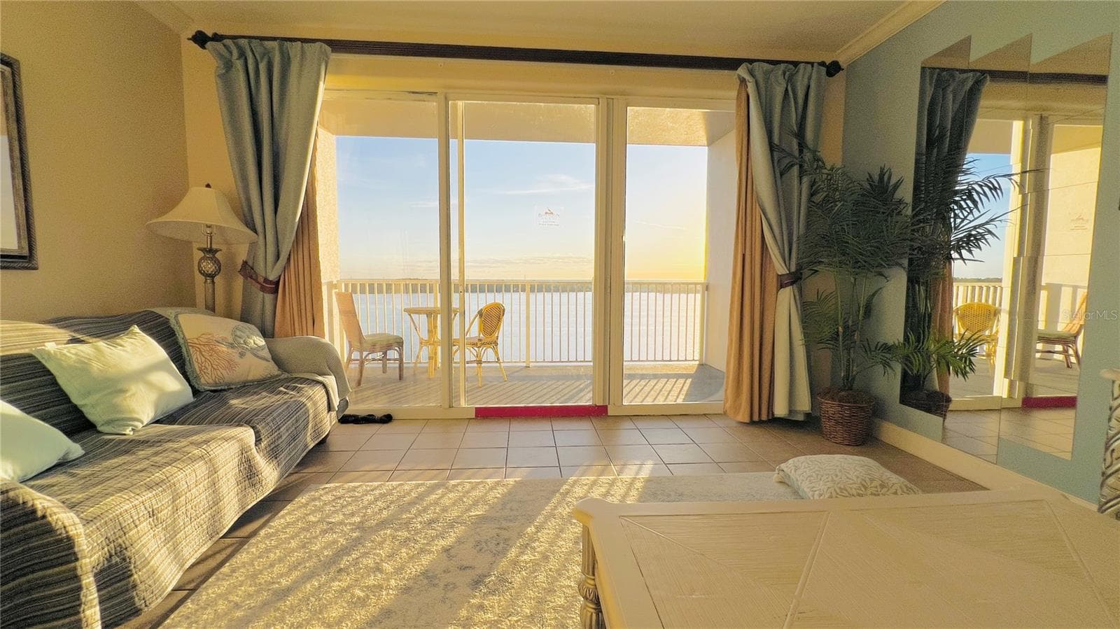 Condo - Hotel at 13427 BLUE HERON BEACH DR #706, ORLANDO, photo 14 of 47
