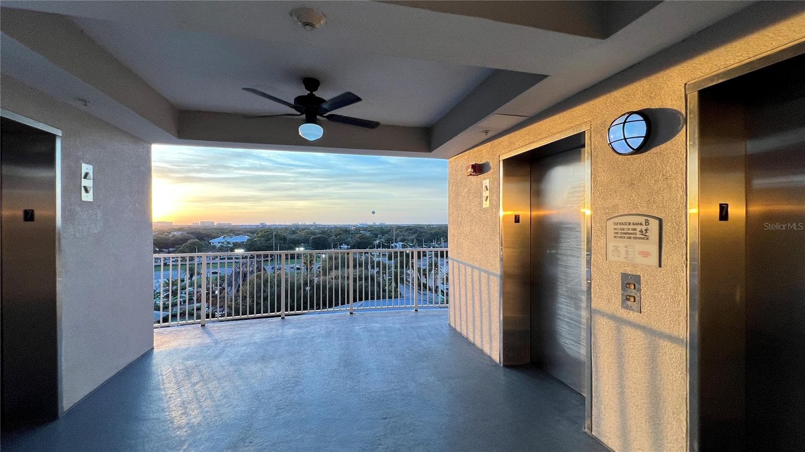 Condo - Hotel at 13427 BLUE HERON BEACH DR #706, ORLANDO, photo 28 of 47