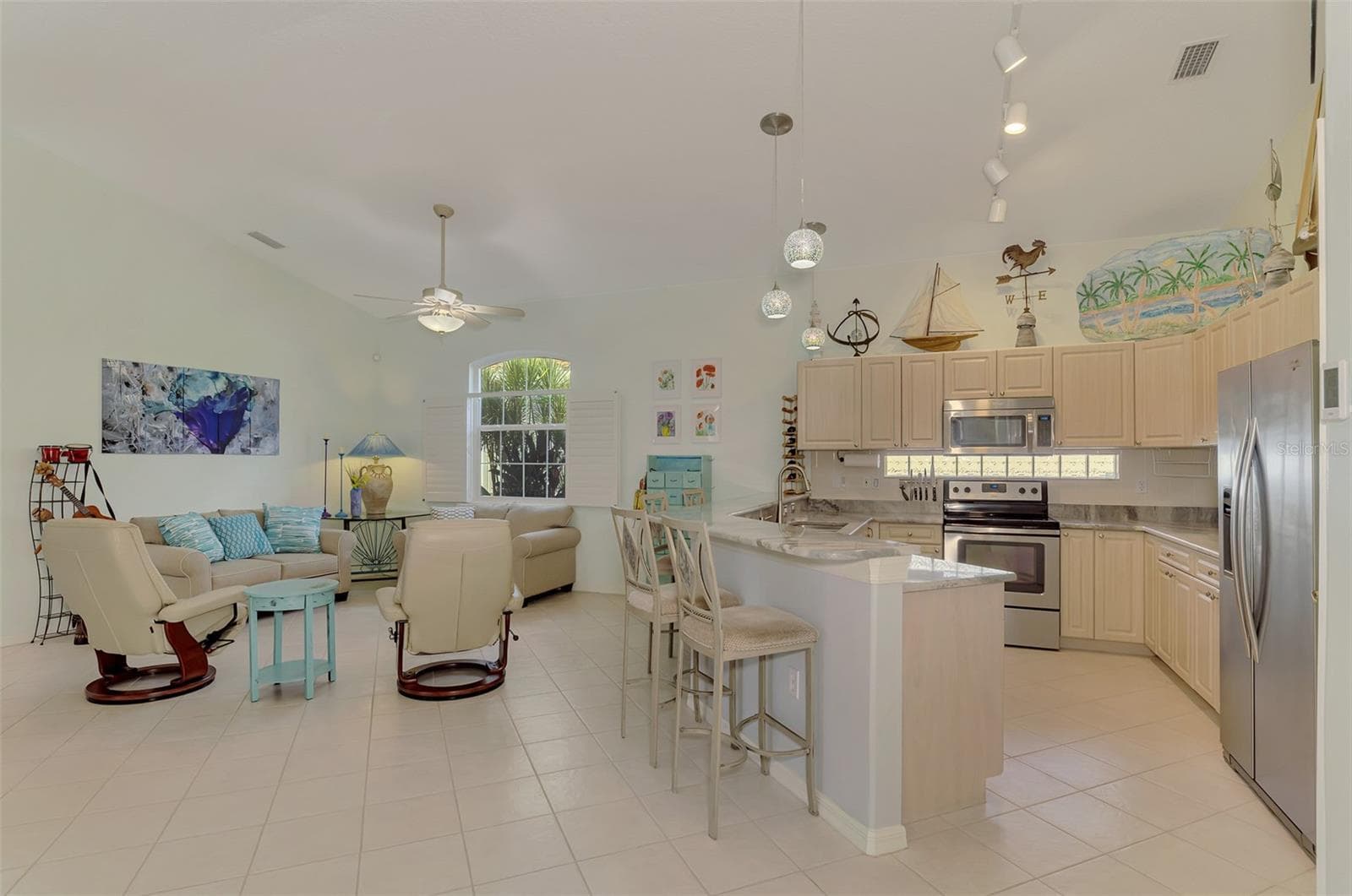 Single Family Residence at 219 RIO TERRA, VENICE, photo 17 of 77