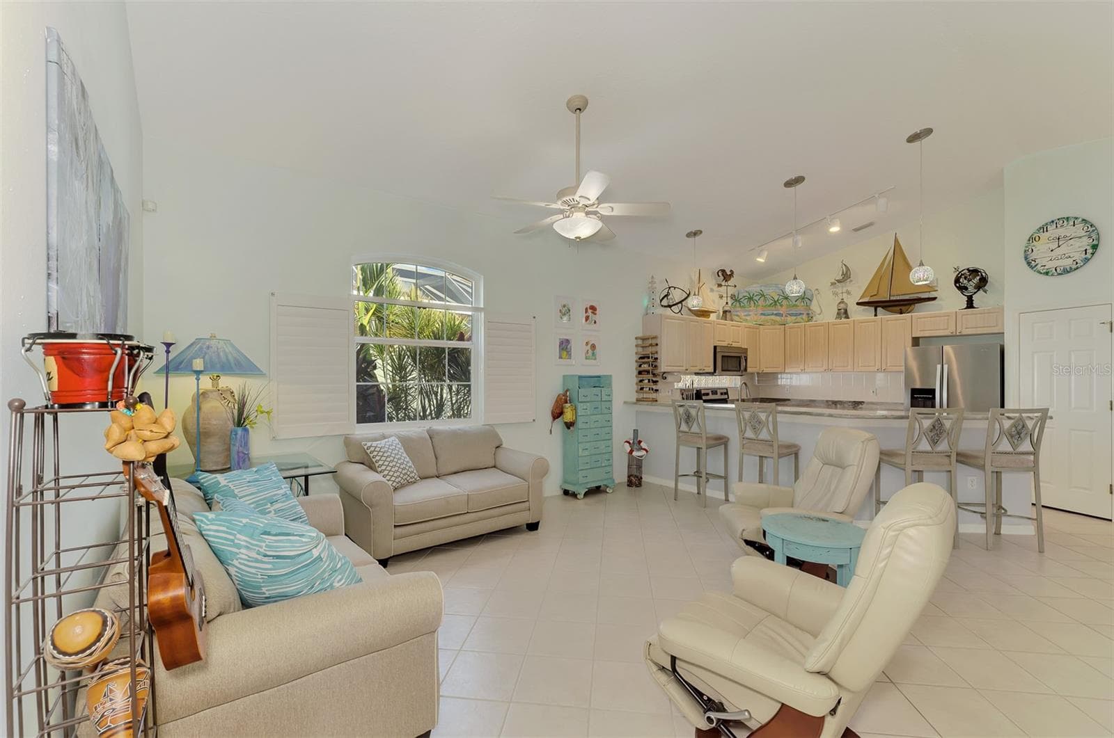 Single Family Residence at 219 RIO TERRA, VENICE, photo 26 of 77