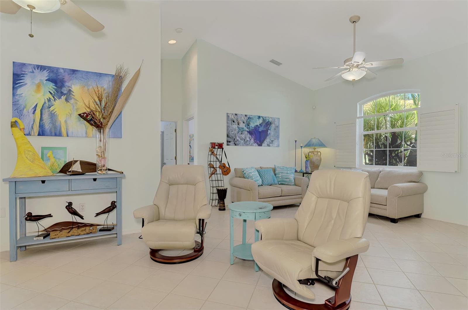Single Family Residence at 219 RIO TERRA, VENICE, photo 32 of 77