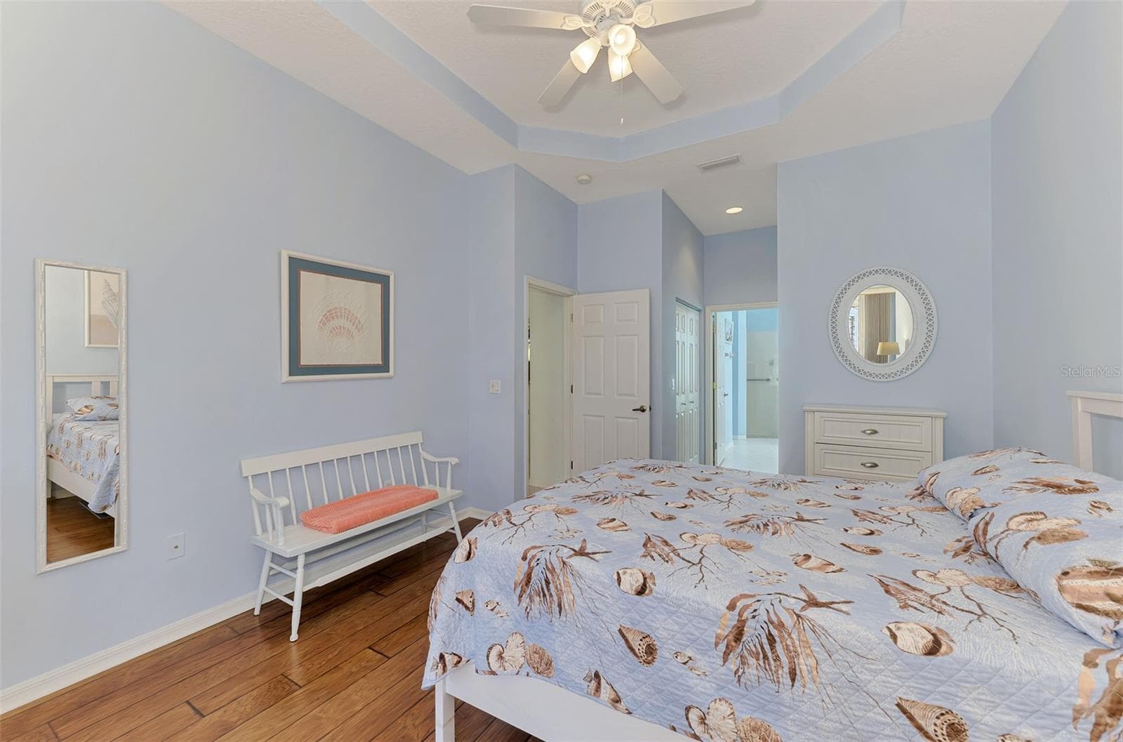 Single Family Residence at 219 RIO TERRA, VENICE, photo 37 of 77