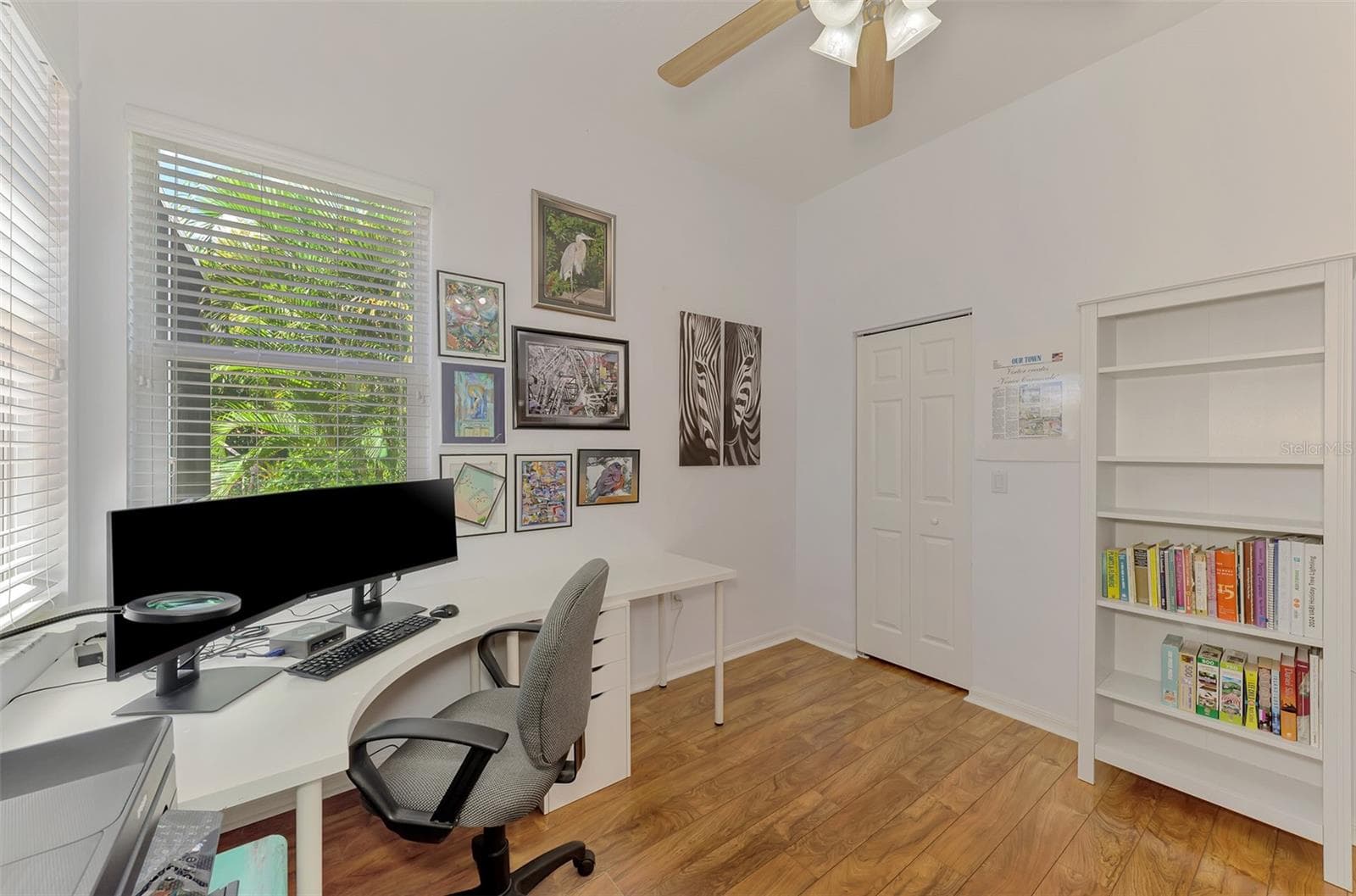 Single Family Residence at 219 RIO TERRA, VENICE, photo 48 of 77