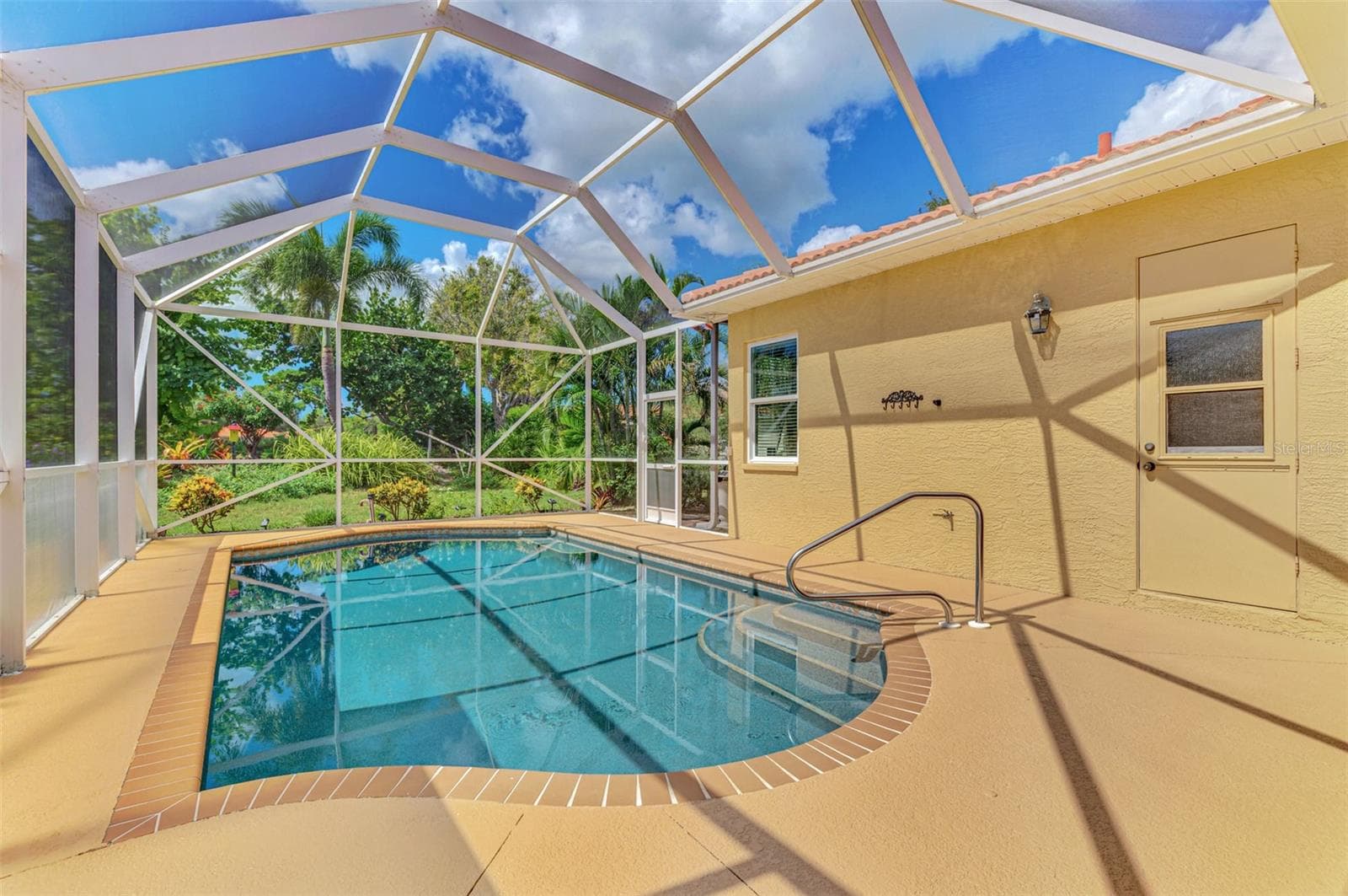 Single Family Residence at 219 RIO TERRA, VENICE, photo 53 of 77