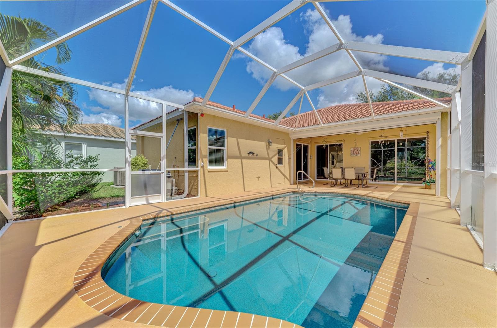 Single Family Residence at 219 RIO TERRA, VENICE, photo 56 of 77