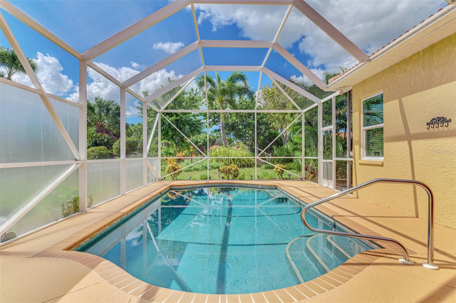 Single Family Residence at 219 RIO TERRA, VENICE, photo 57 of 77