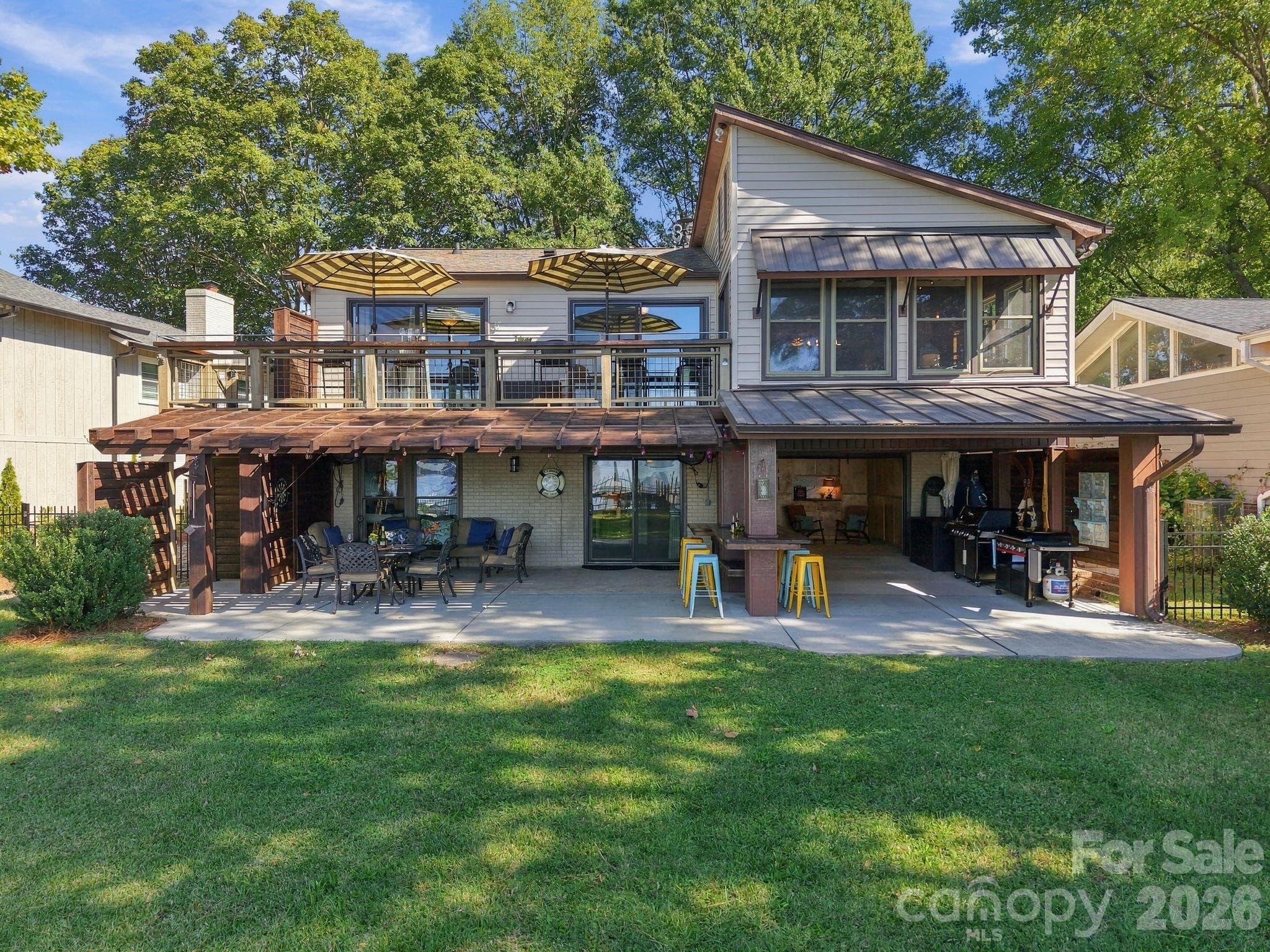 Single Family Residence at 20625 Island Forest Drive, Cornelius, photo 15 of 48