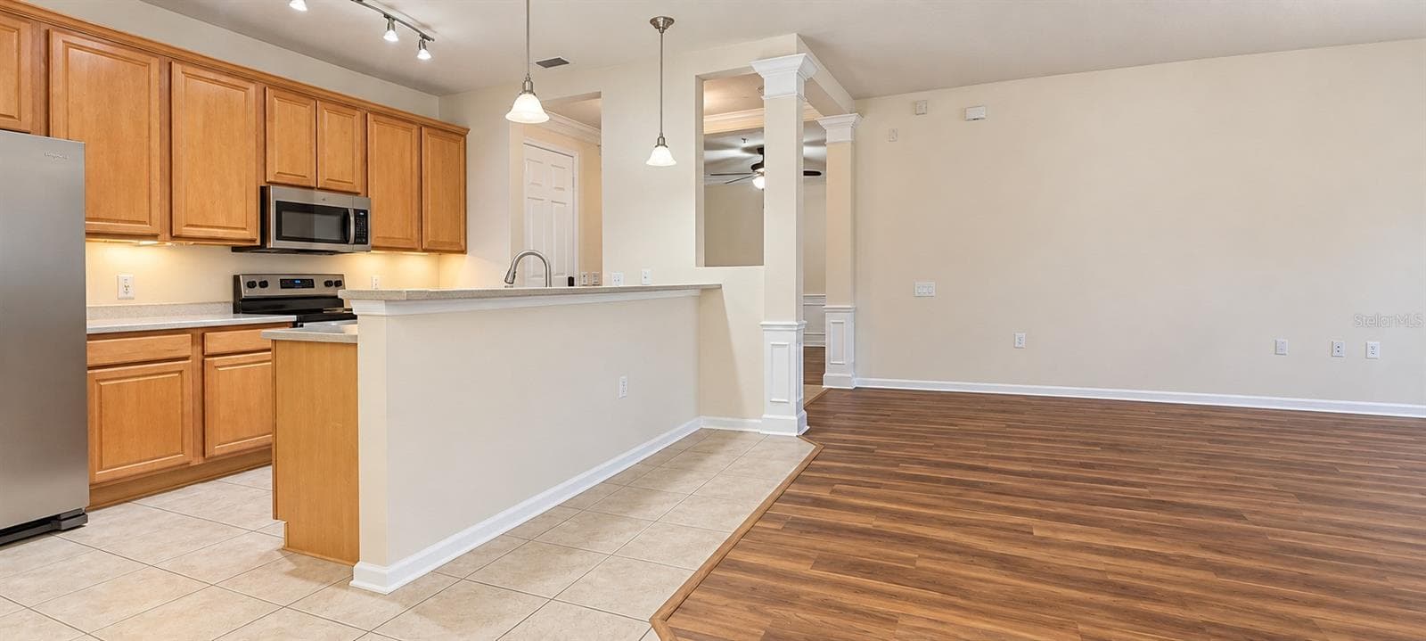 Condominium at 7903 SEMINOLE BLVD #2105, SEMINOLE, photo 10 of 41