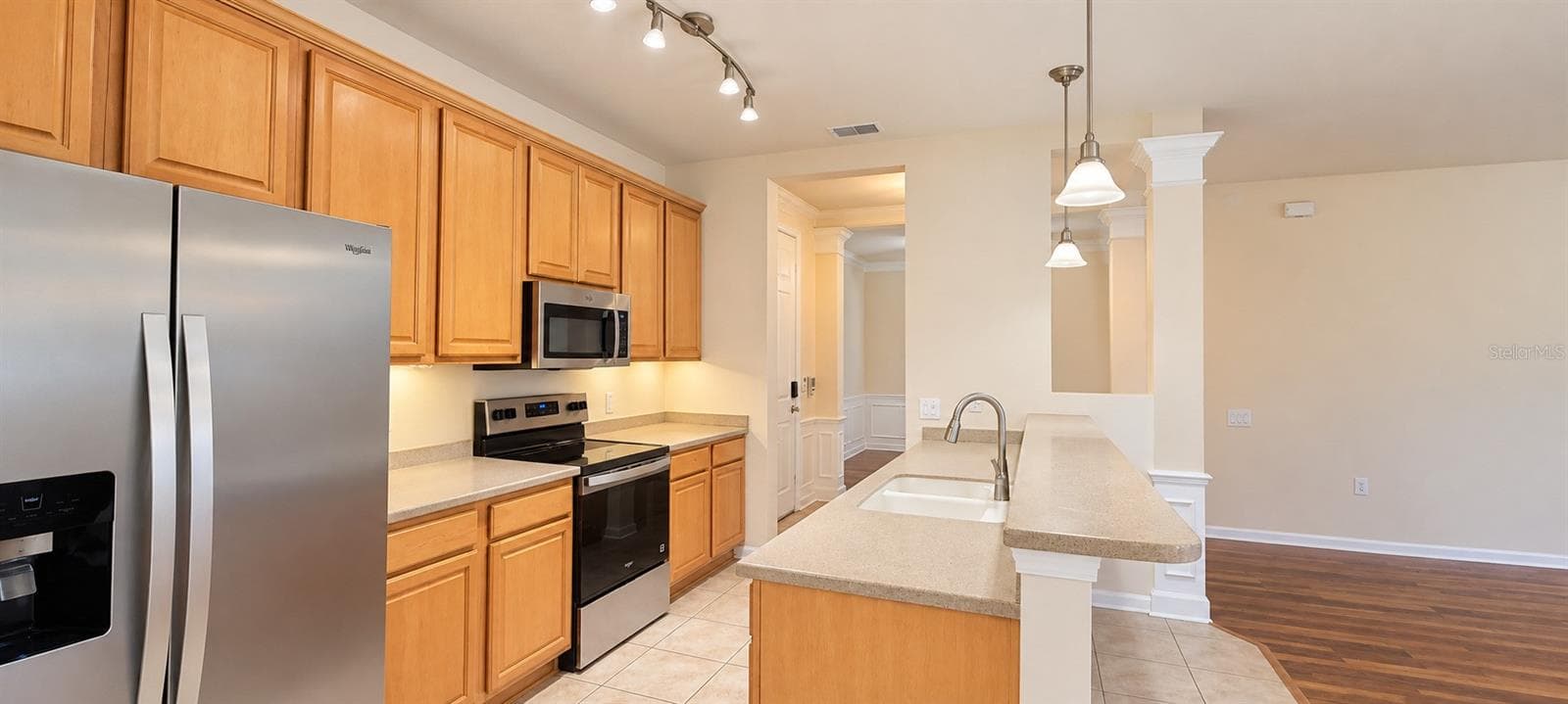 Condominium at 7903 SEMINOLE BLVD #2105, SEMINOLE, photo 11 of 41