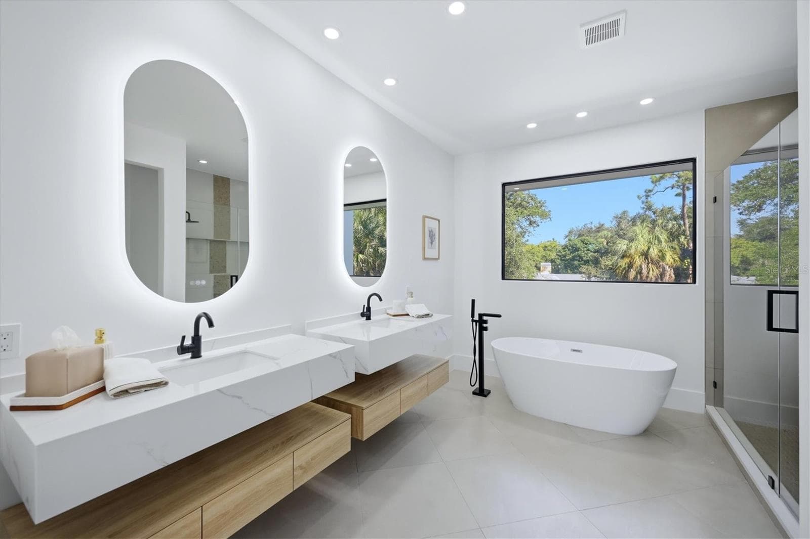 Single Family Residence at 1734 WISCONSIN LN, SARASOTA, photo 16 of 31