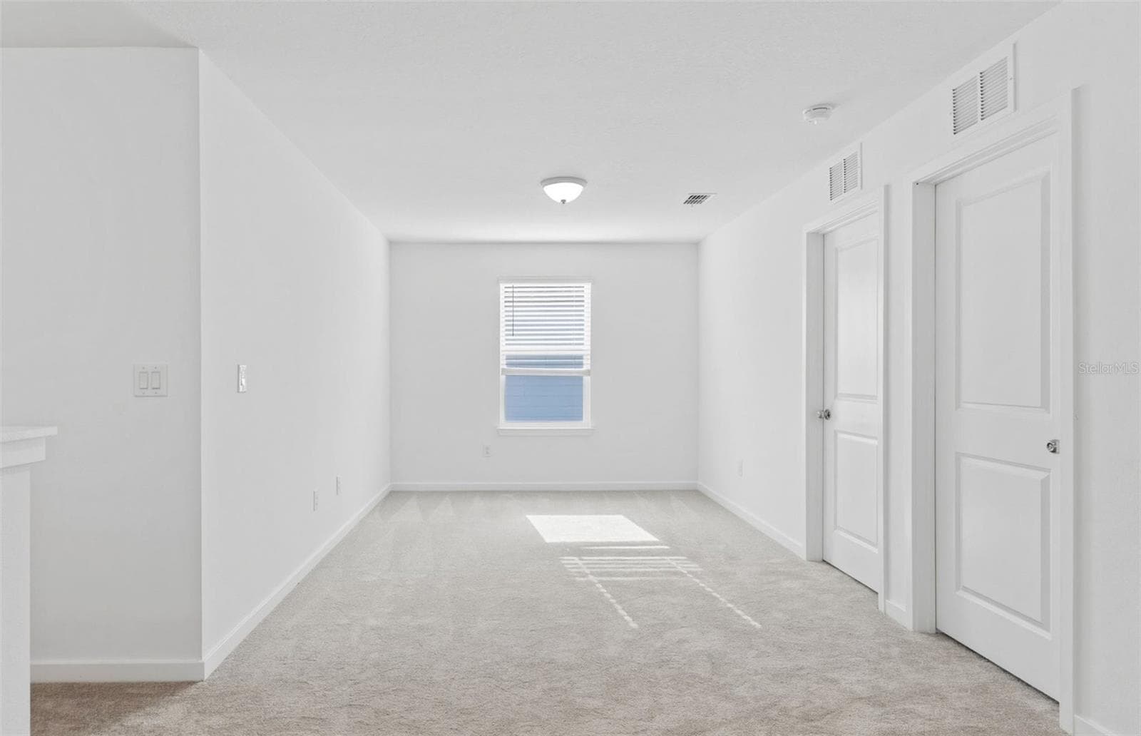 Model Representation - 10426 HIDDEN BANKS GLN, PARRISH