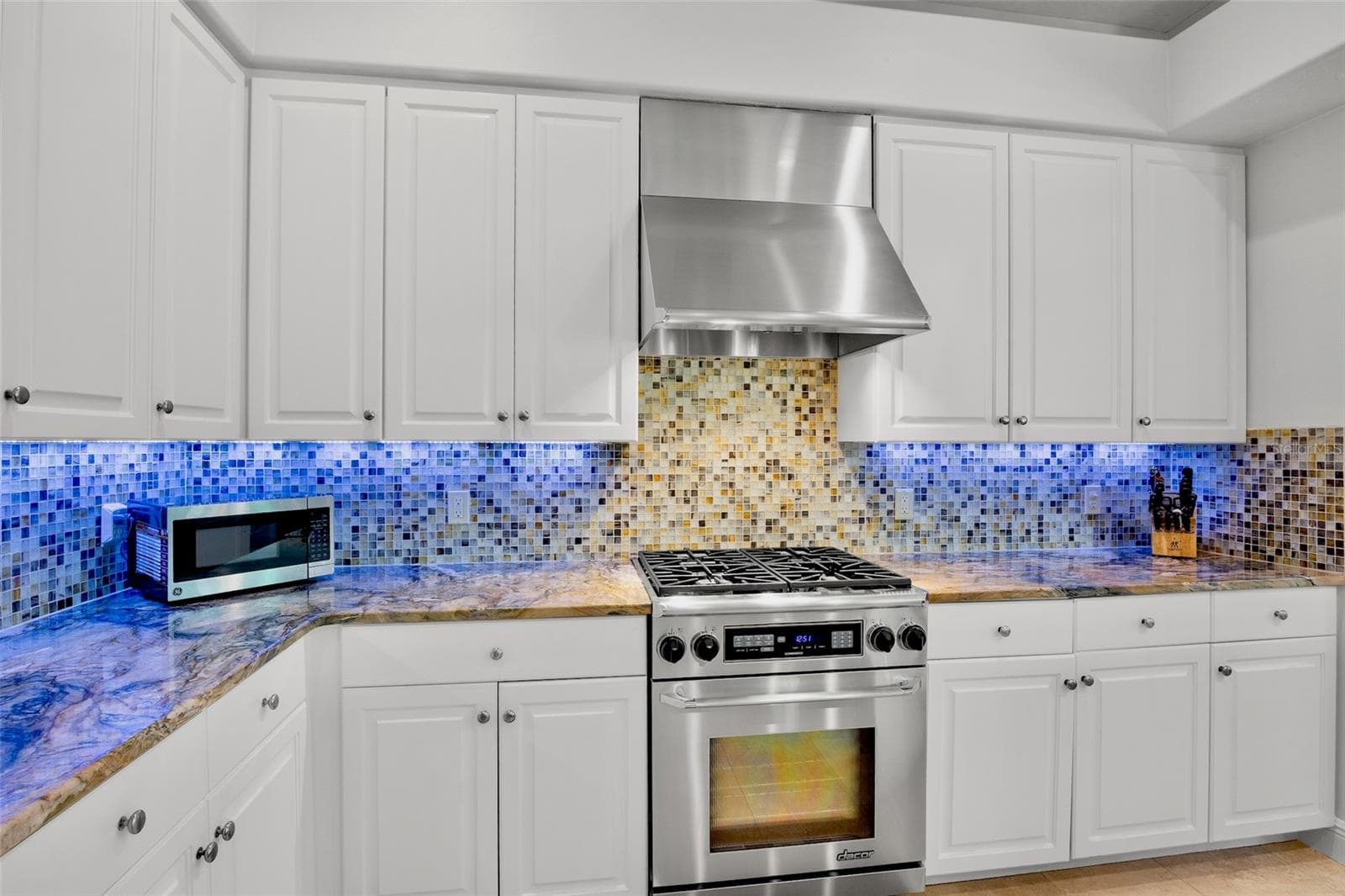 Single Family Residence at 4804 BENCHMARK CT, SARASOTA, photo 18 of 60